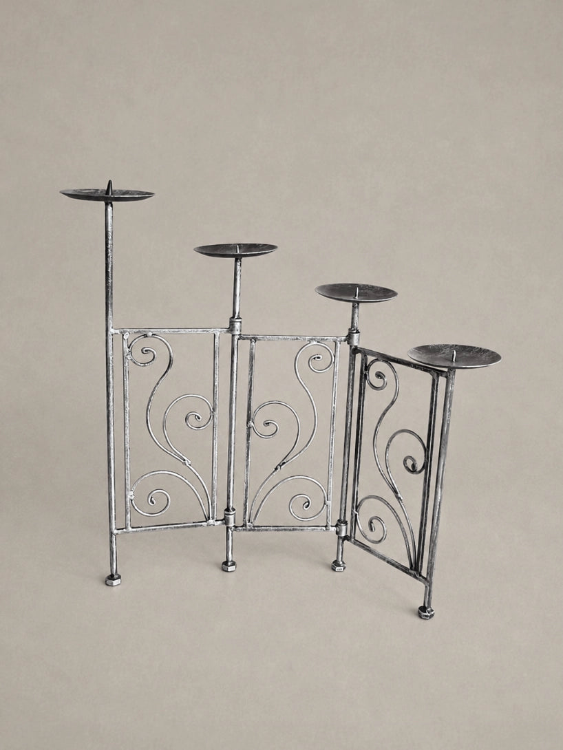 70s Vintage Candle Holder in Wrought Iron — close-up