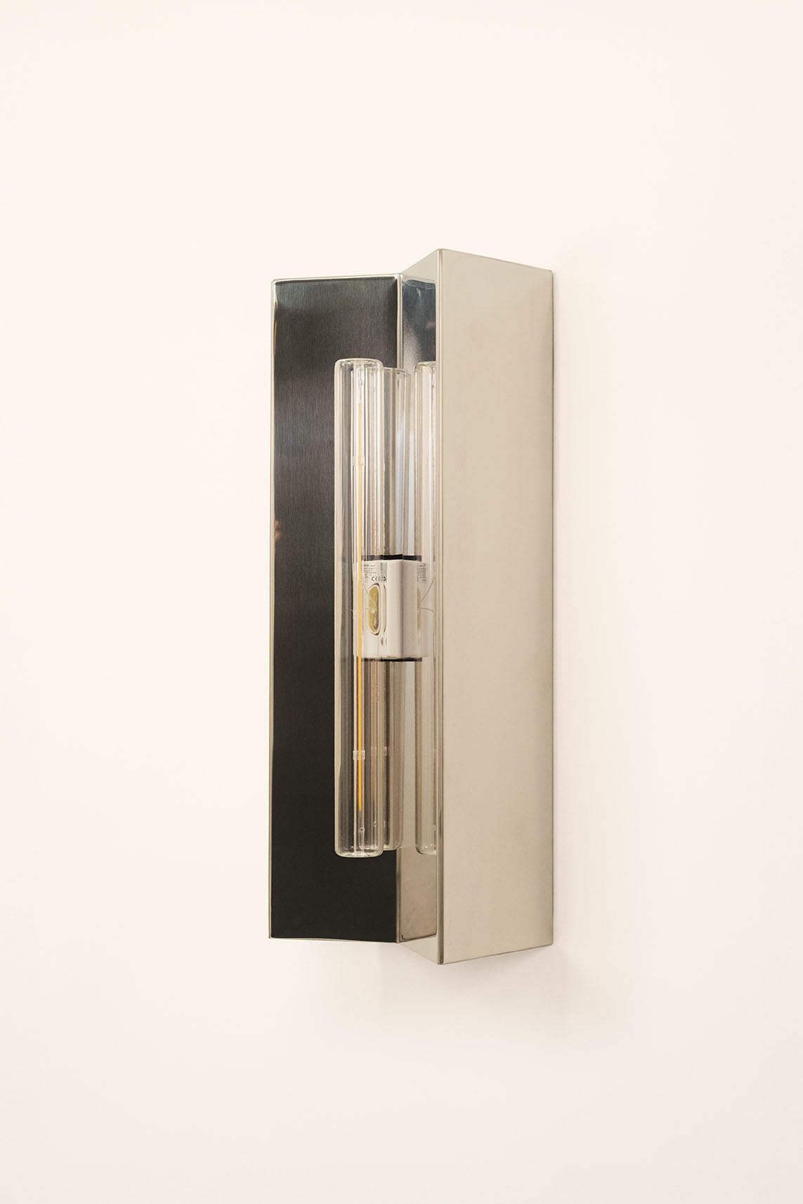 'Arrow' Applique S Without Diffuser — lifestyle setting