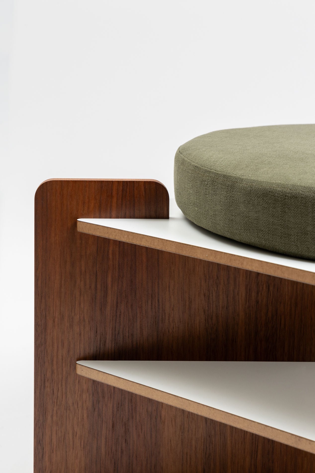 Pouf 'TU-TU' - Turenne Chevallereau x Mobilier national — alternate view