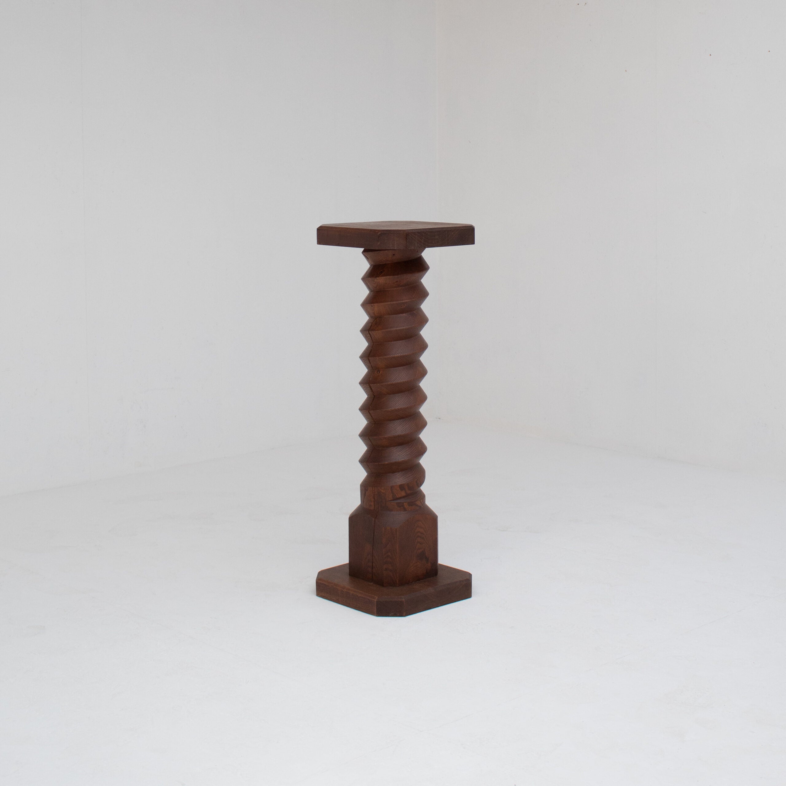Sculptural Wooden Pillar in Solid Elm with Twisted Geometric Carving — detail view