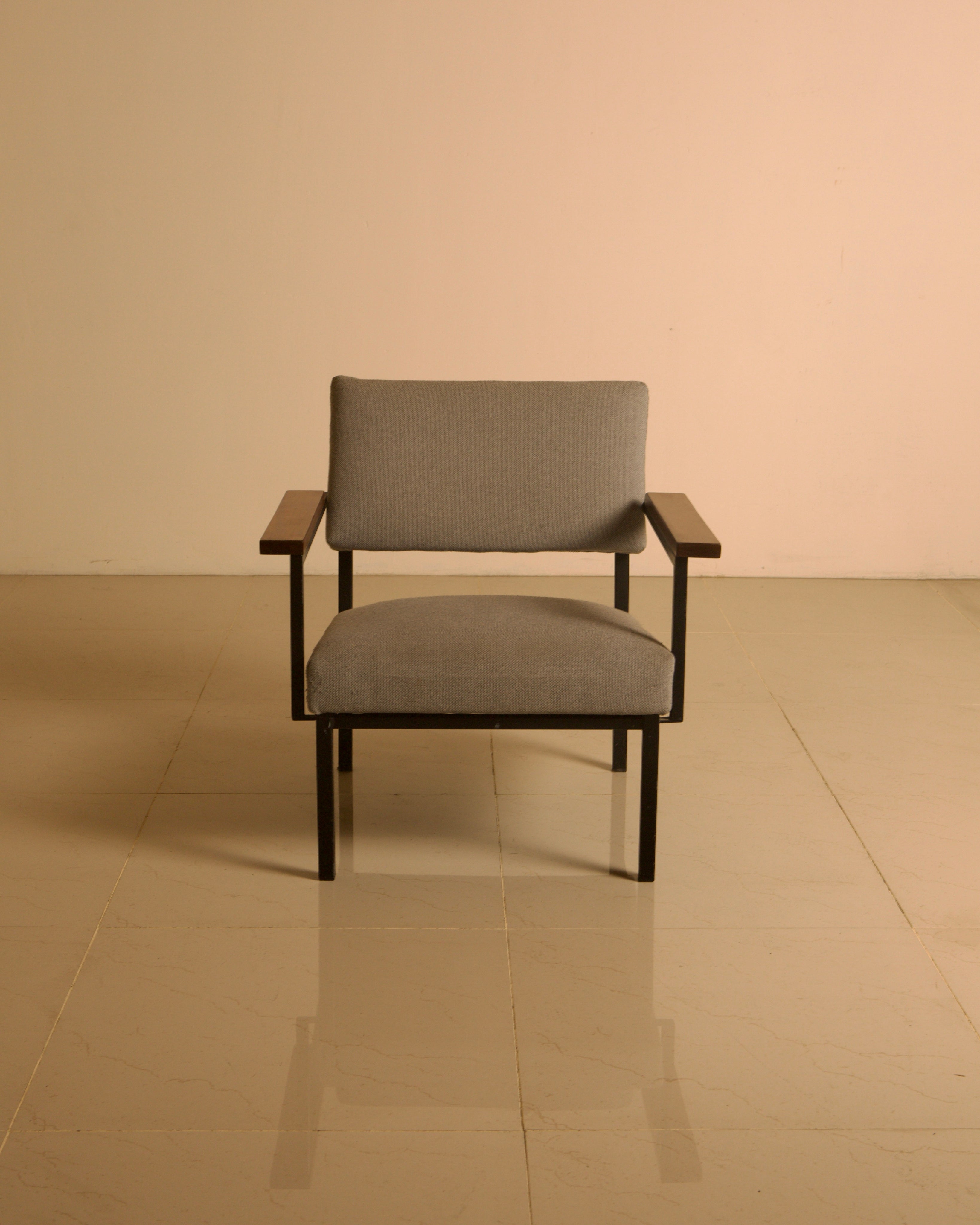 Lounge Chair by Gijs van der Sluis, 1960s — top view of gray fabric seat