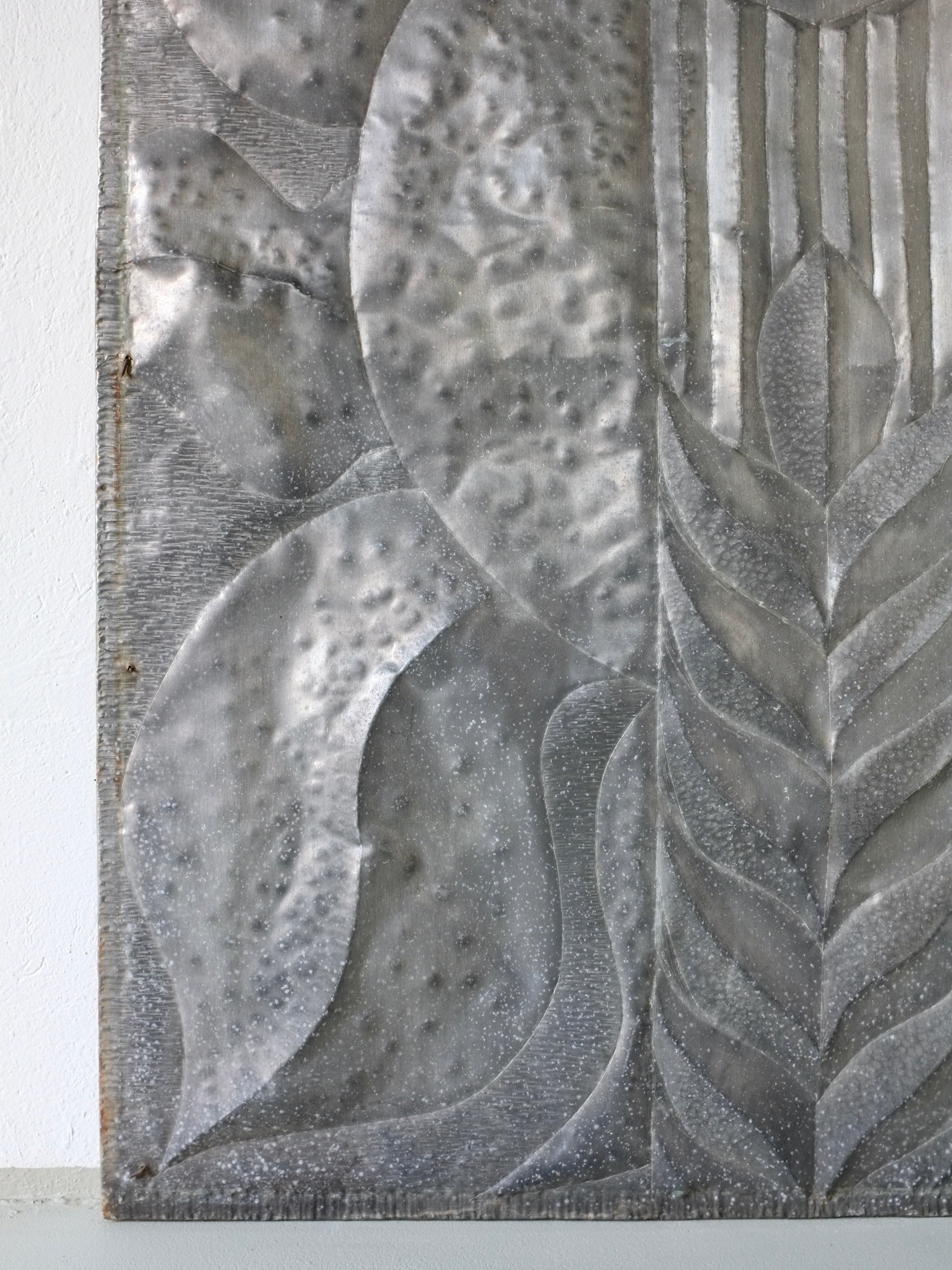 Grande sculpture en relief en métal brutaliste, Lettonie, années 1960