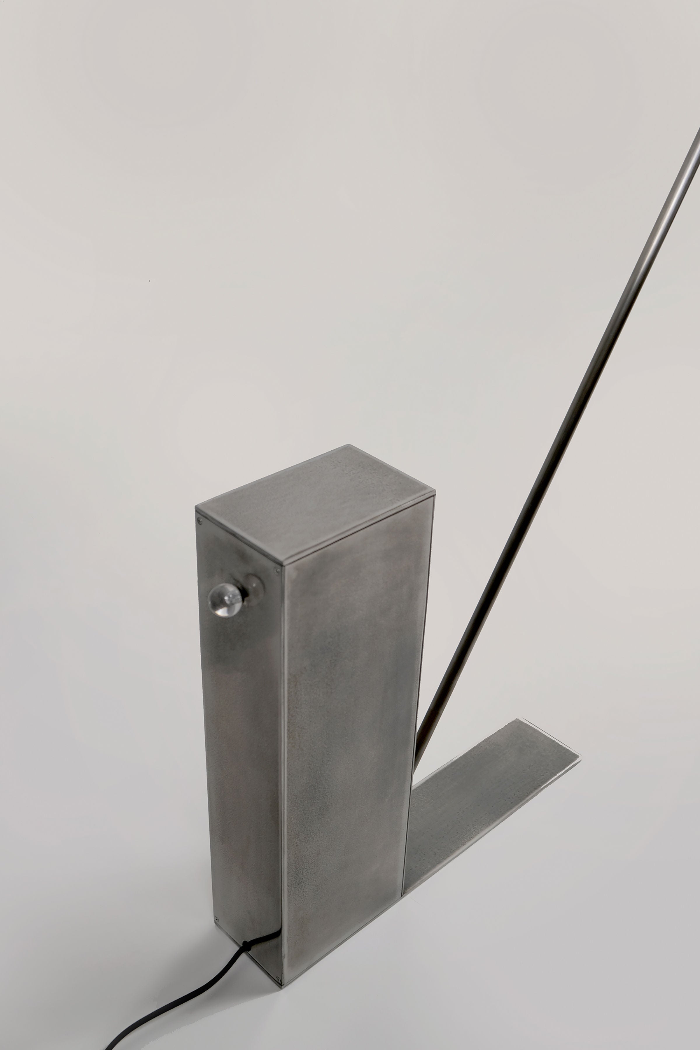 'Oblique Glow' Floor Lamp