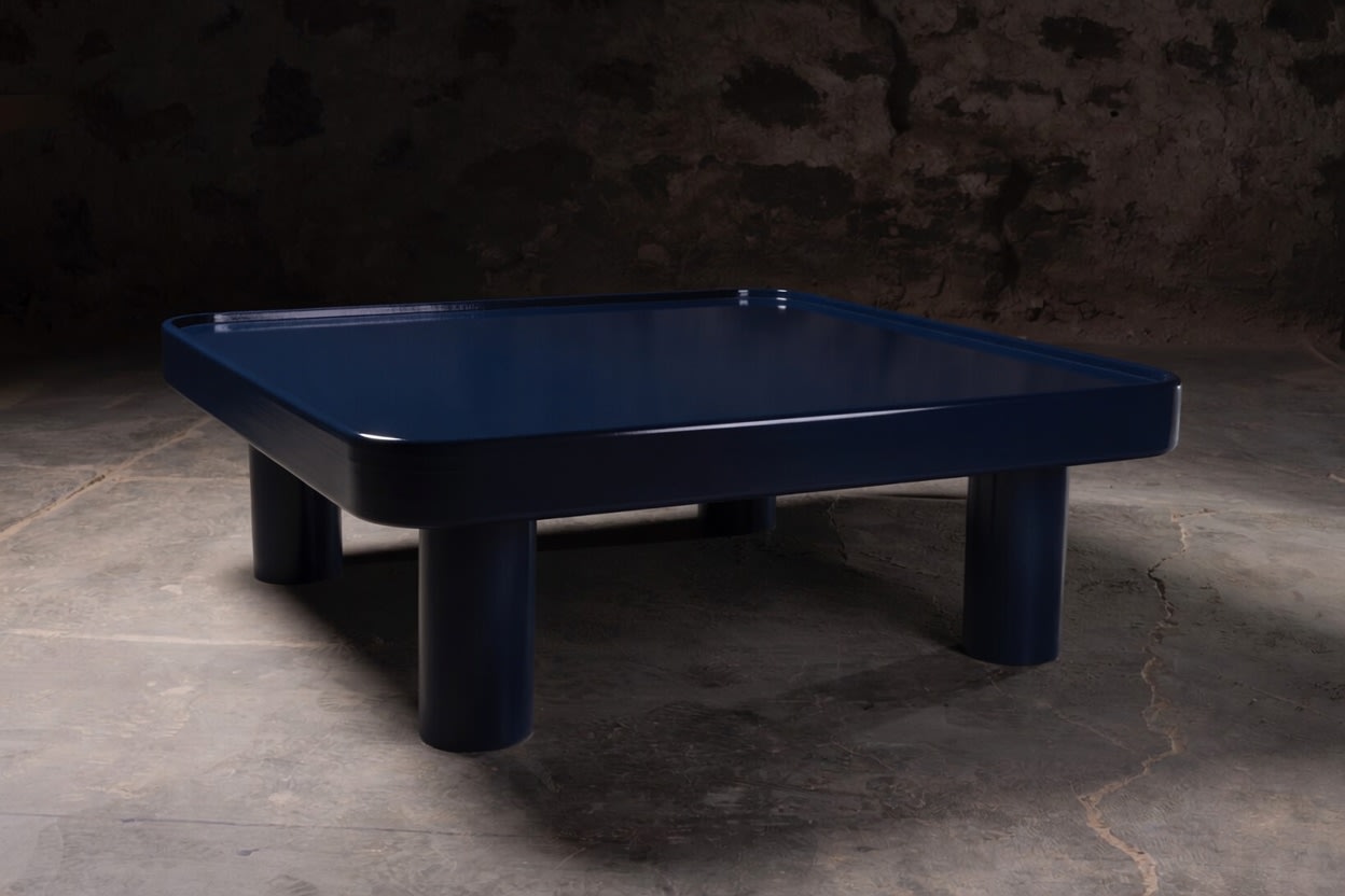 017 Deep Navy Lacquer Coffee Table — detail view