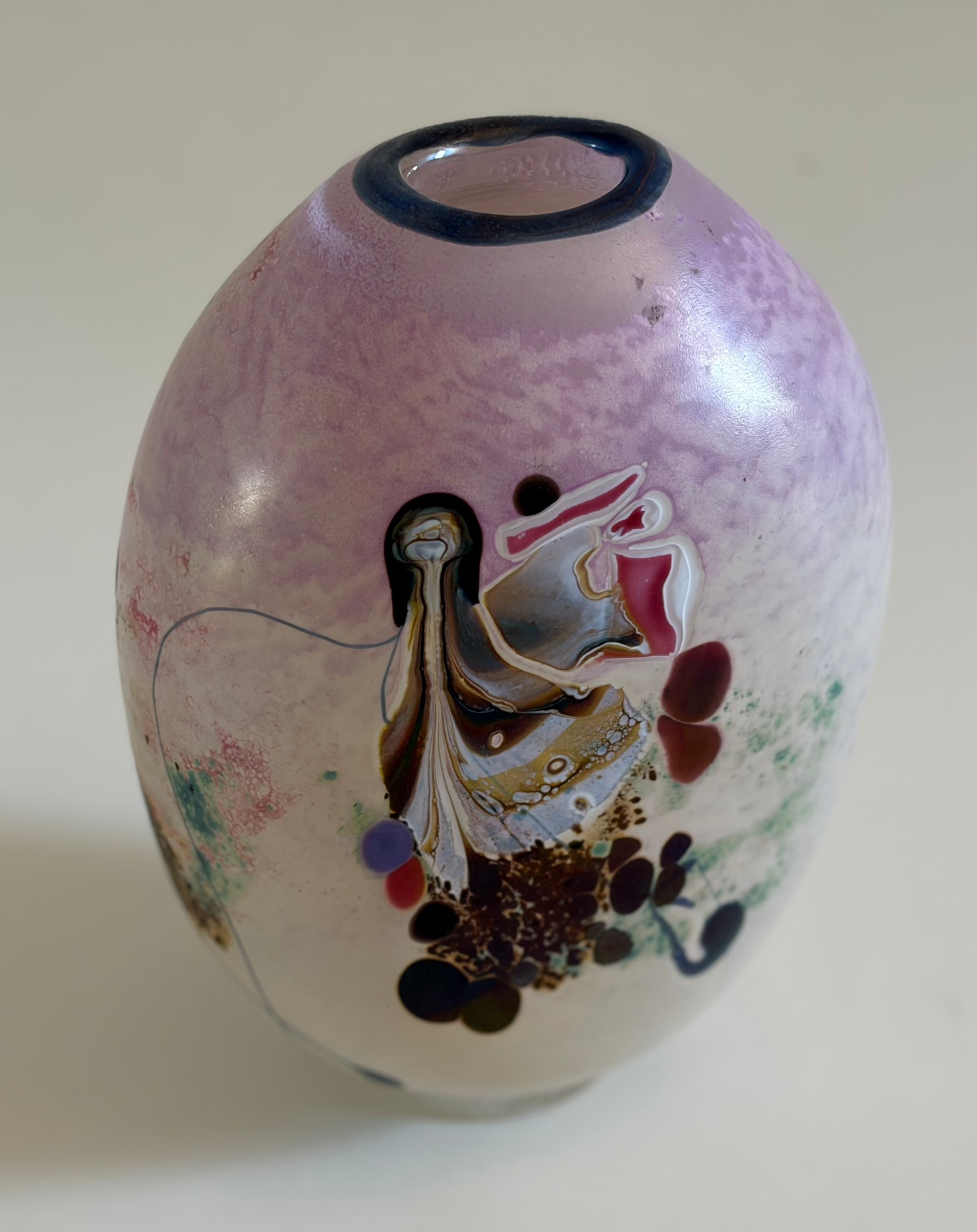 Sculptural Studio Glass Vase by Maître d’Art Robert Pierini, Biot, 1987 — lifestyle setting