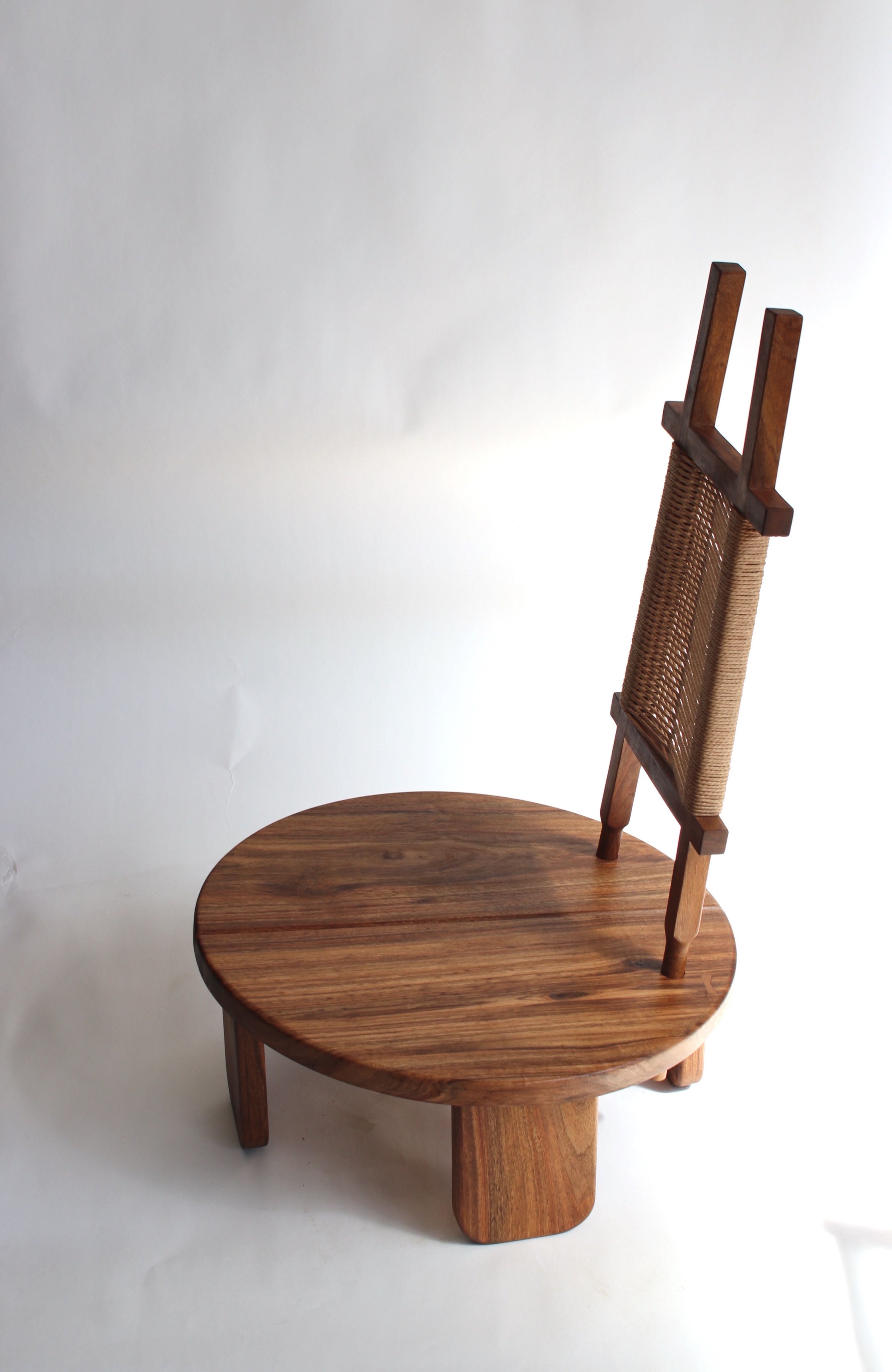 'Wilson' Wallnut-rope Chair — close-up