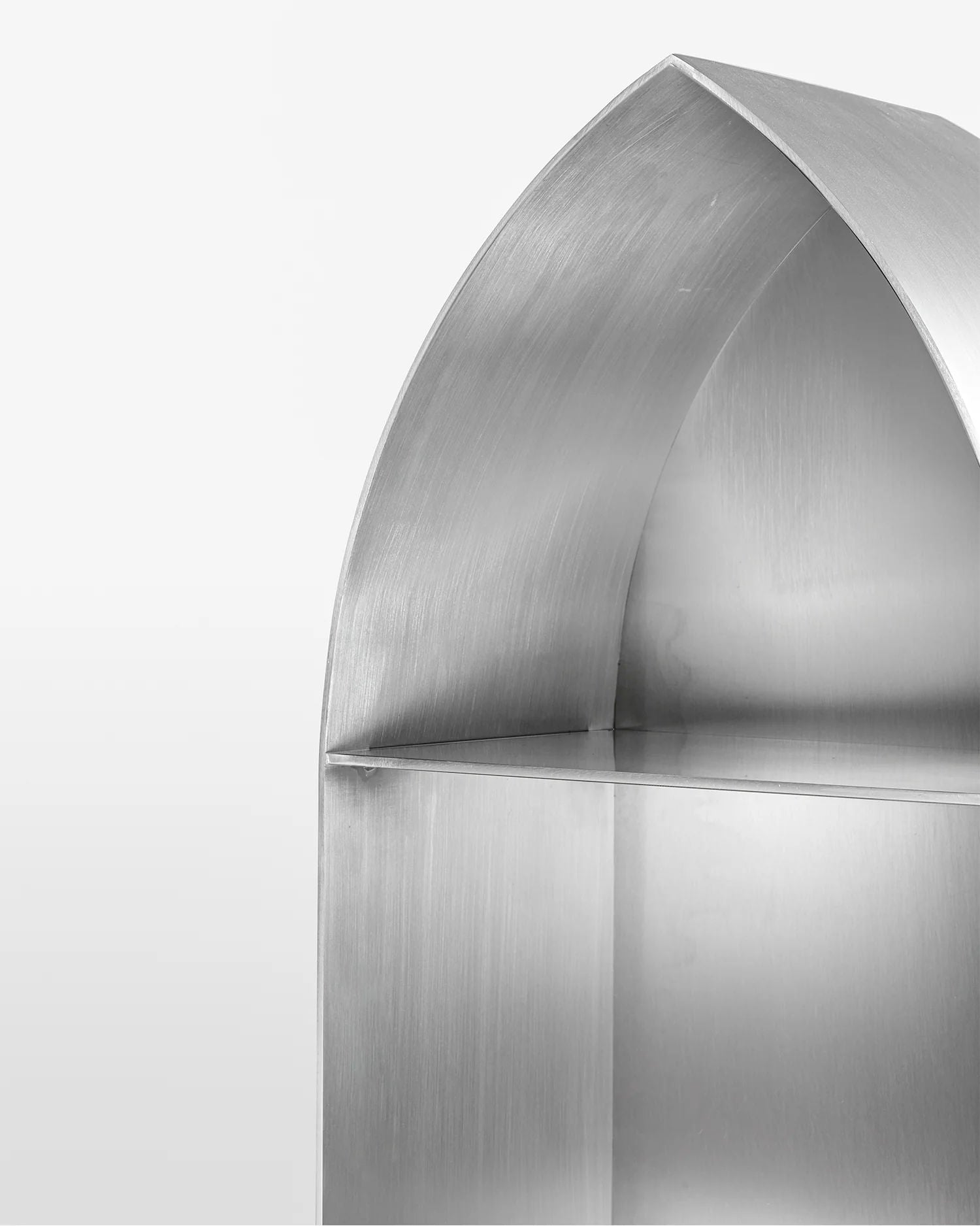 Bibliothèque pleine arche