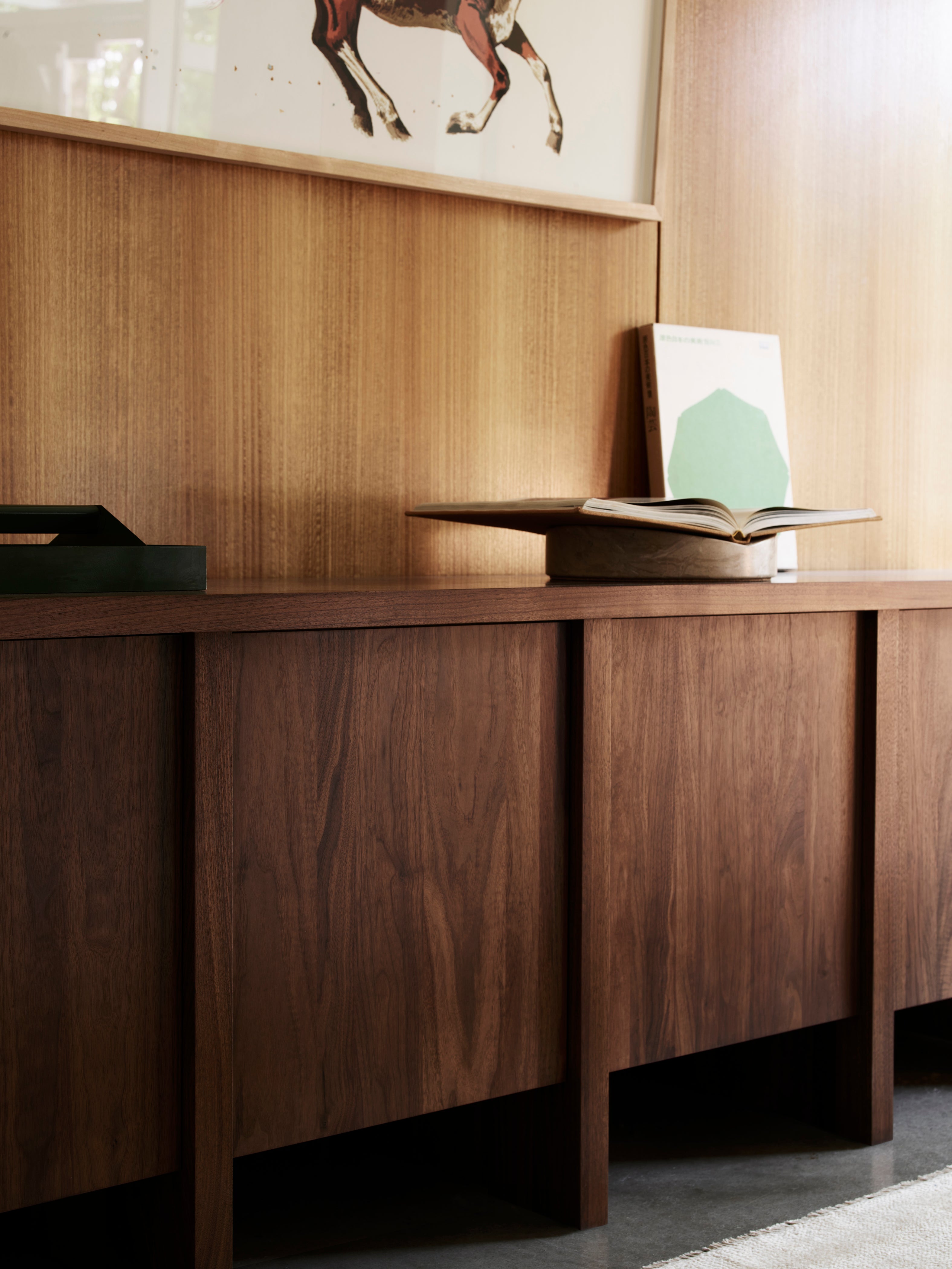 Edda Credenza