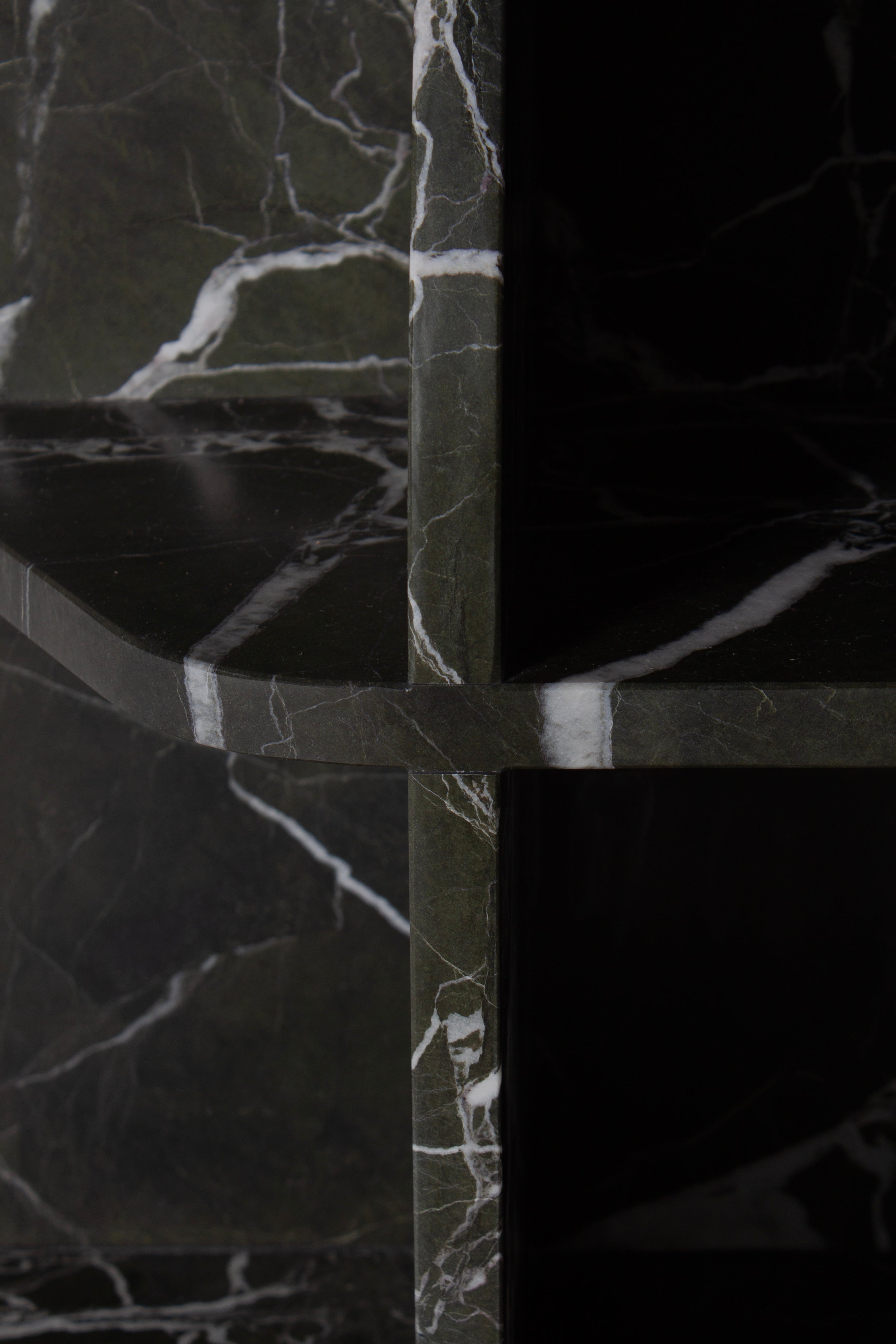 MATERA Side table in marble Verde Lepanto — alternate view