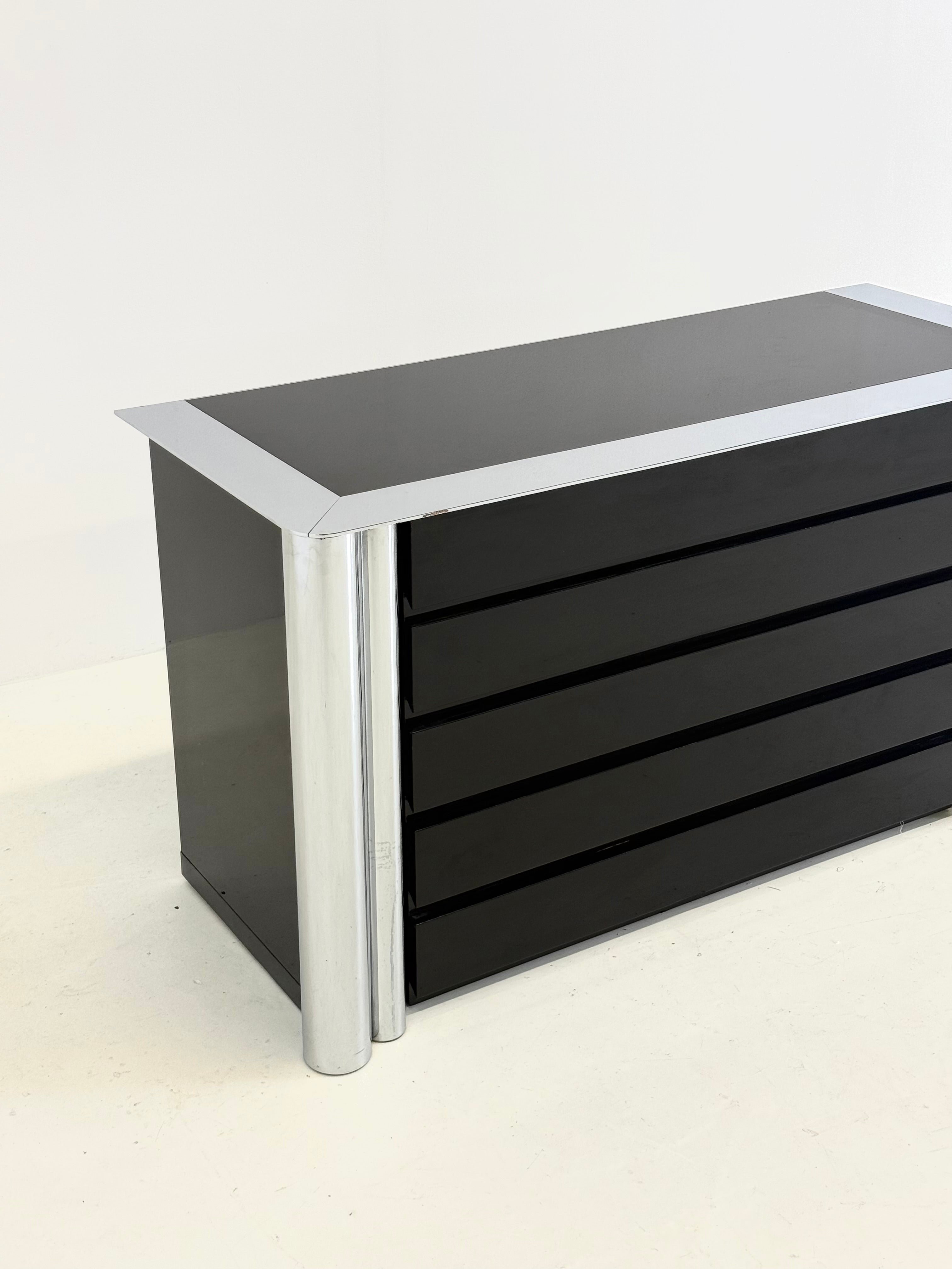 Black sideboard by Antonello Mosca for Cinova — view 9