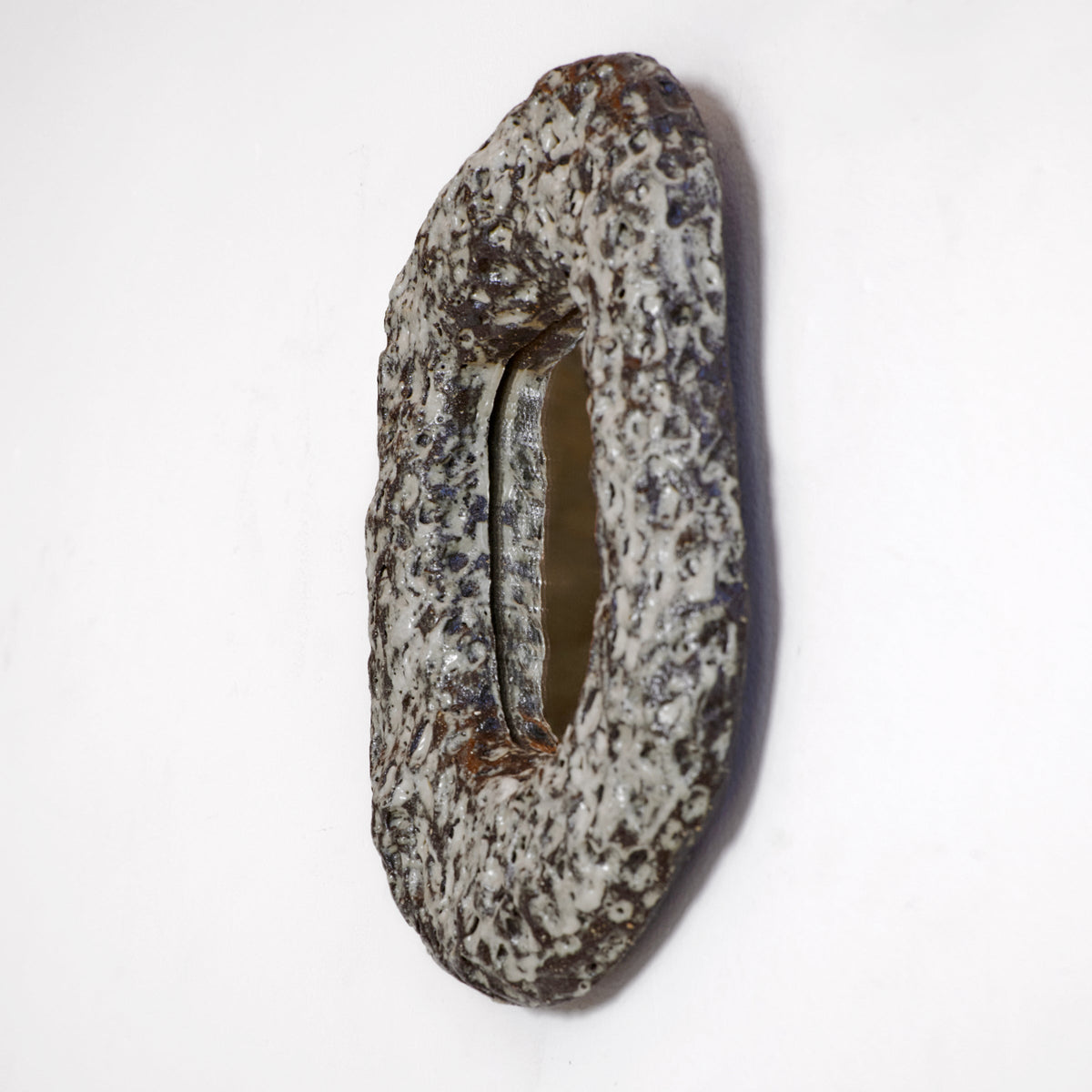 Massa - artisanal ceramic mirror — detail view