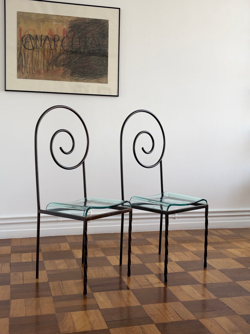 Pair of Sculptural Chairs by Luigi Serafini for Sawaya & Moroni, Italy, 1980s — detail view