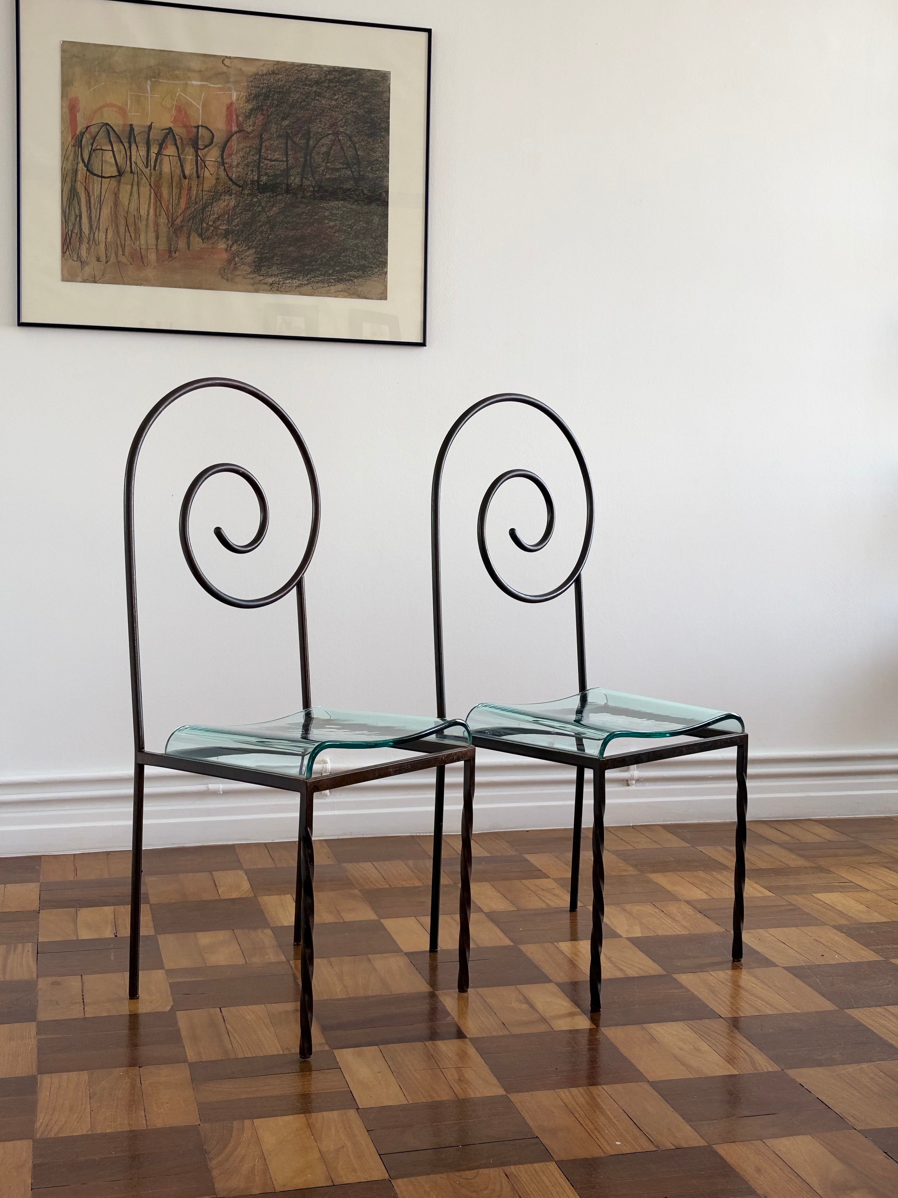 Pair of Sculptural Chairs by Luigi Serafini for Sawaya & Moroni, Italy, 1980s — detail view