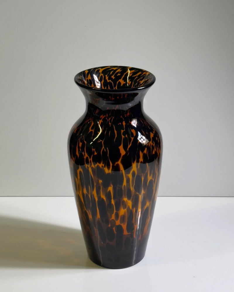 Murano tortoiseshell glass vase with amber and black swirl pattern