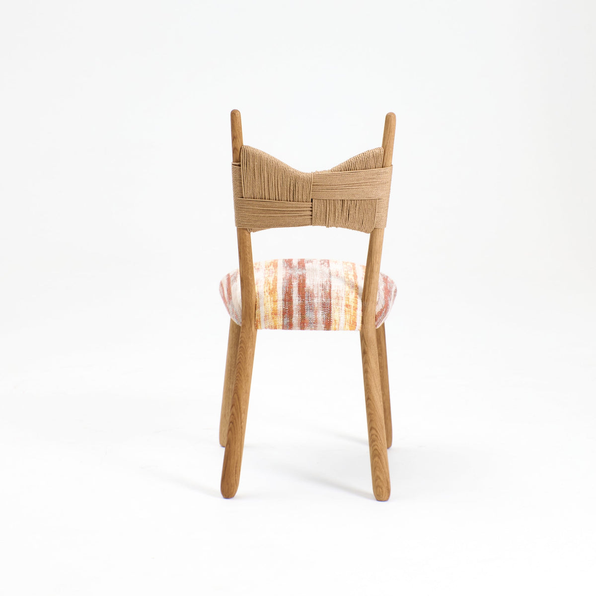 Perícia Dining chair — lifestyle setting