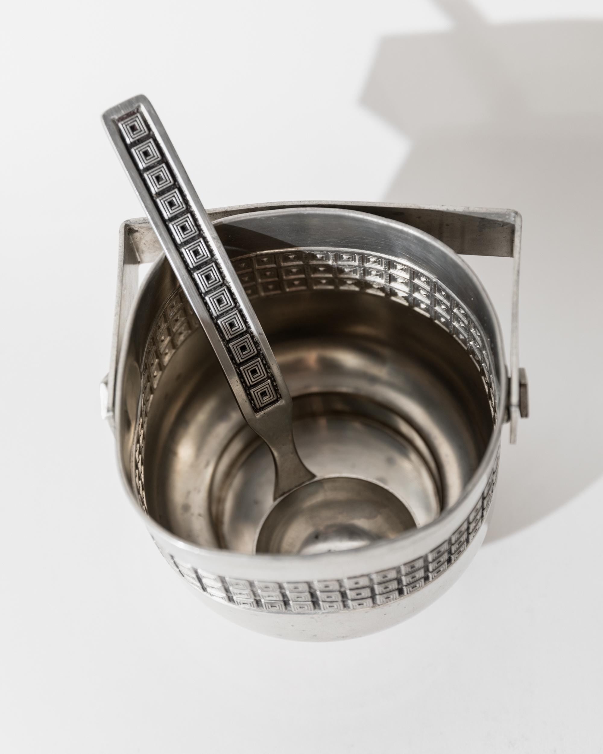 Vintage 1960s Pewter Cocktail Set, Shaker with Strainer Lid and Ice Bucket with Scoop, Art Deco Pattern Design, Elegant Barware, Gift Idea — close-up