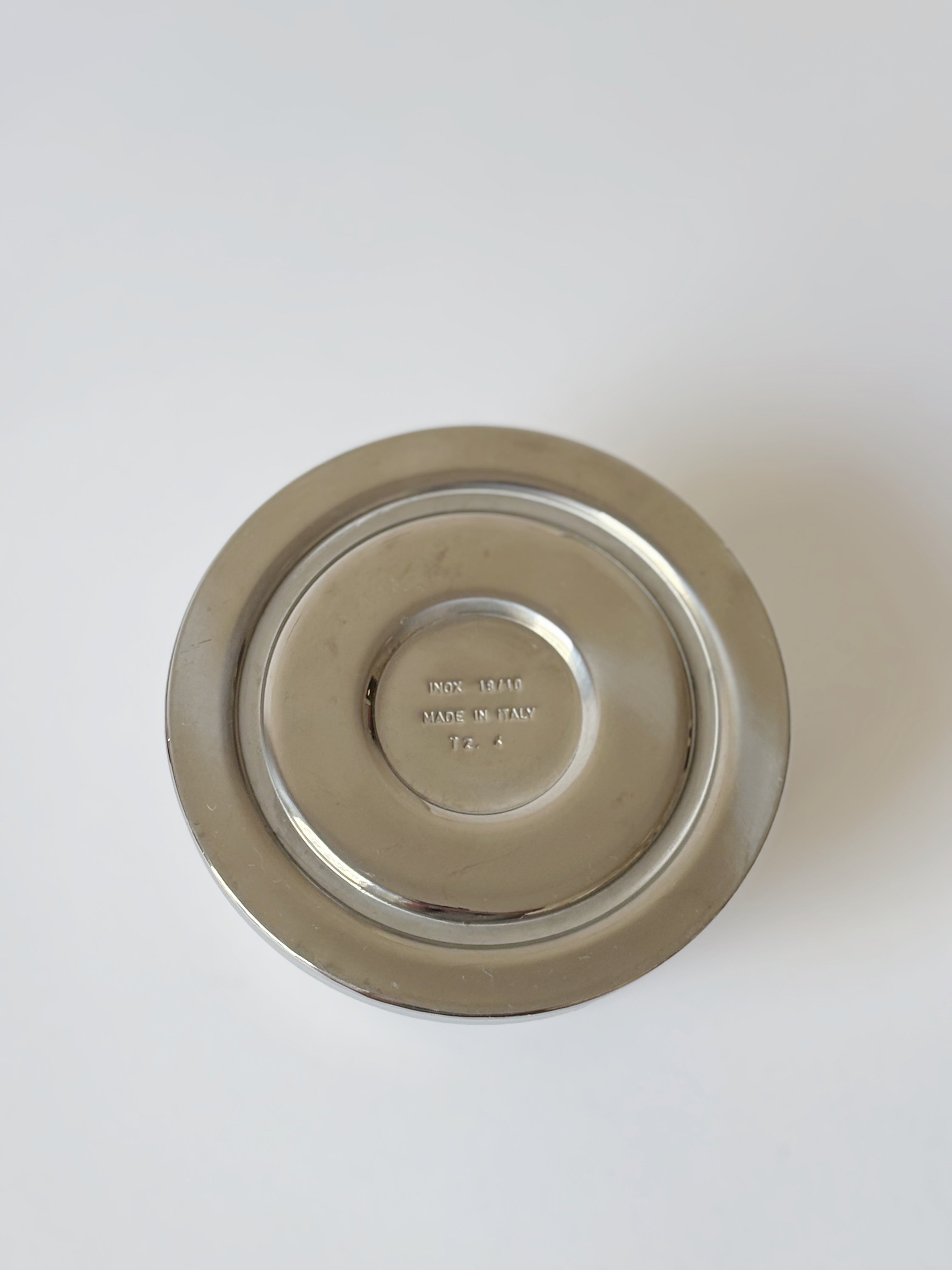 Kontessa Moka Pot, c. 1980's Italy — top view of polished metal base