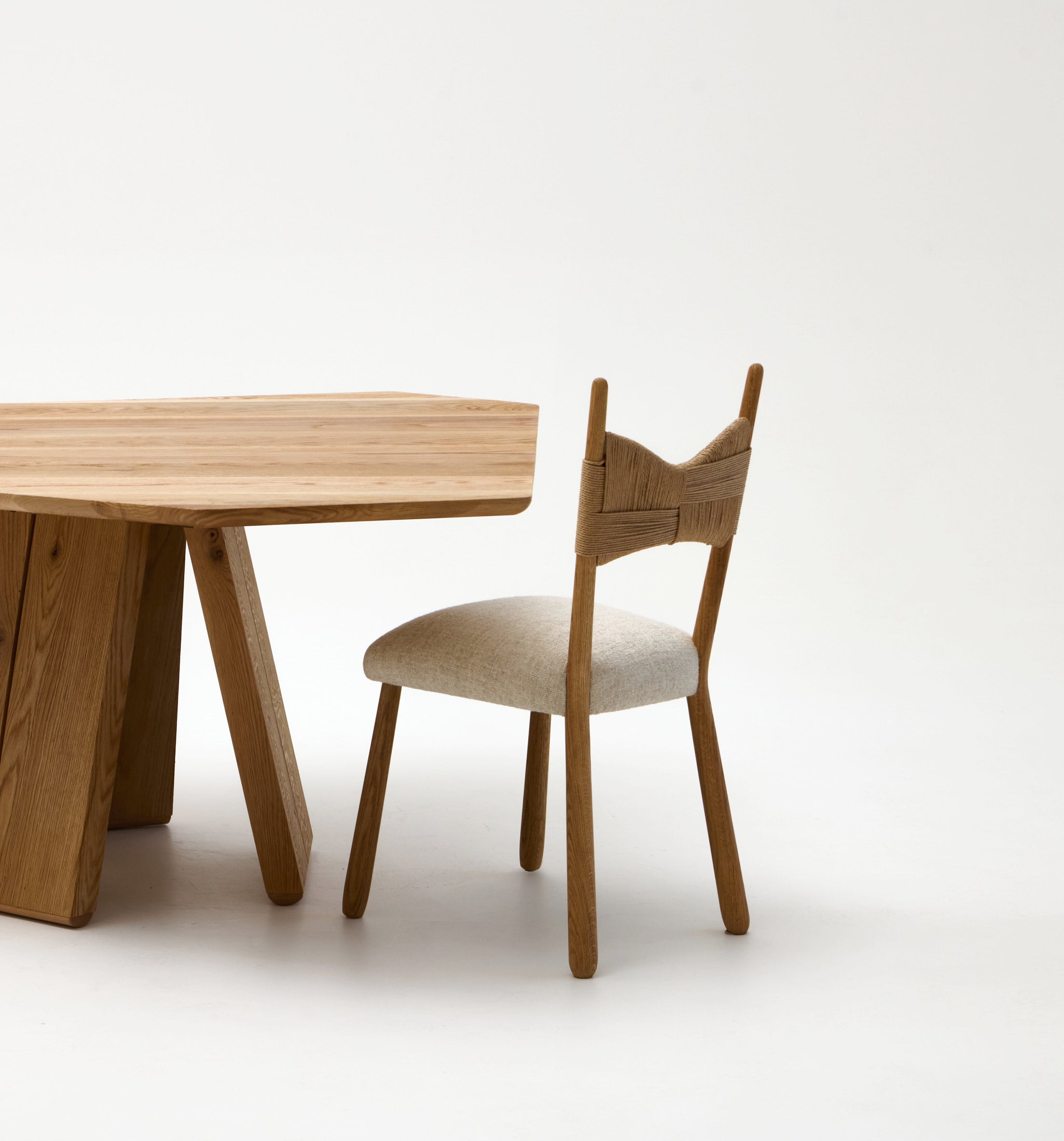 Perícia Dining chair — view 9