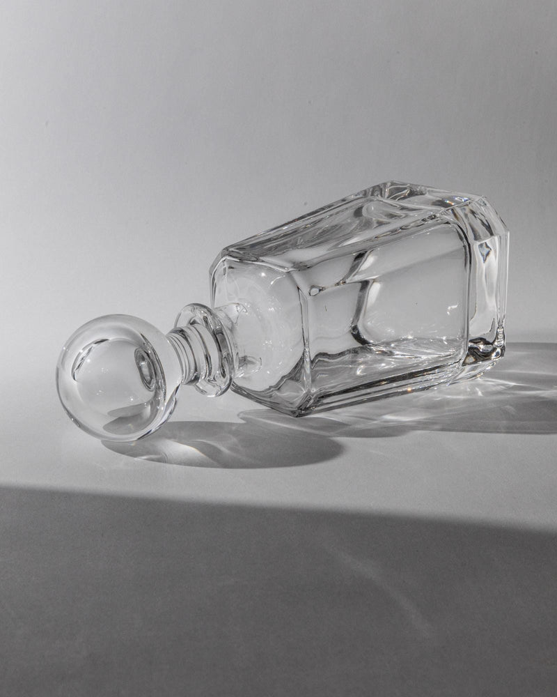 1990s Murano Glass Decanter — close-up of clear glass with round stopper