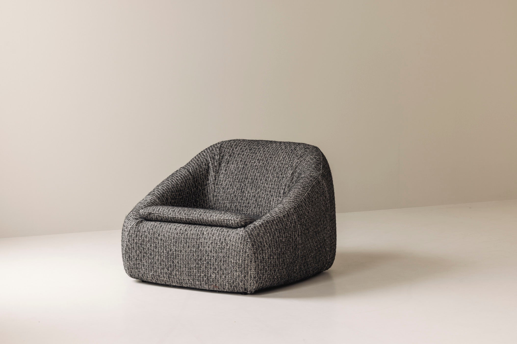 Sculptural French lounge chair, 1960s. by Modern Living | The Oblist