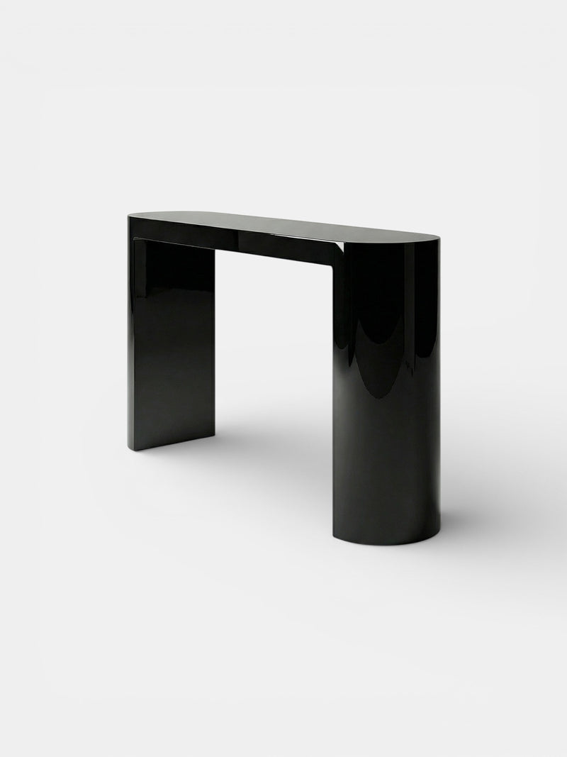 Luna Black Lacquered Console — detail view