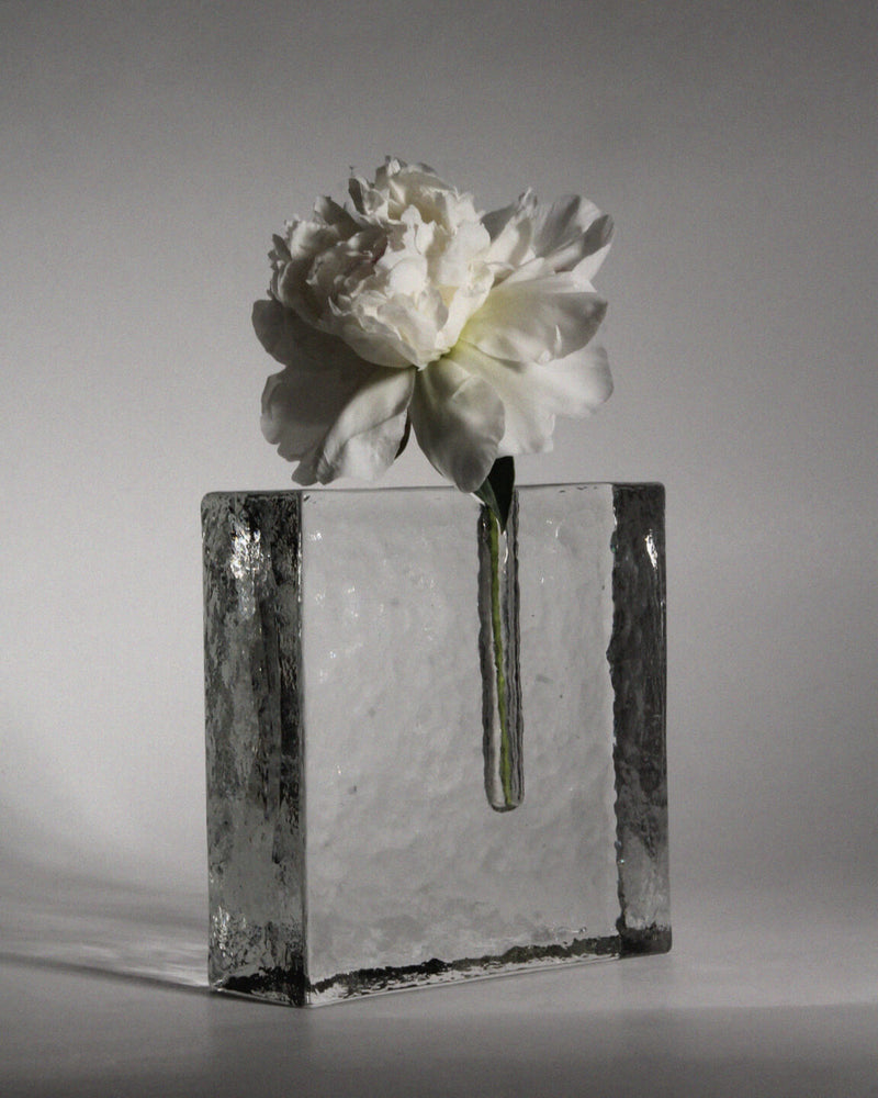 "Solifleur" Square Block Ice Glass Vase — detail view