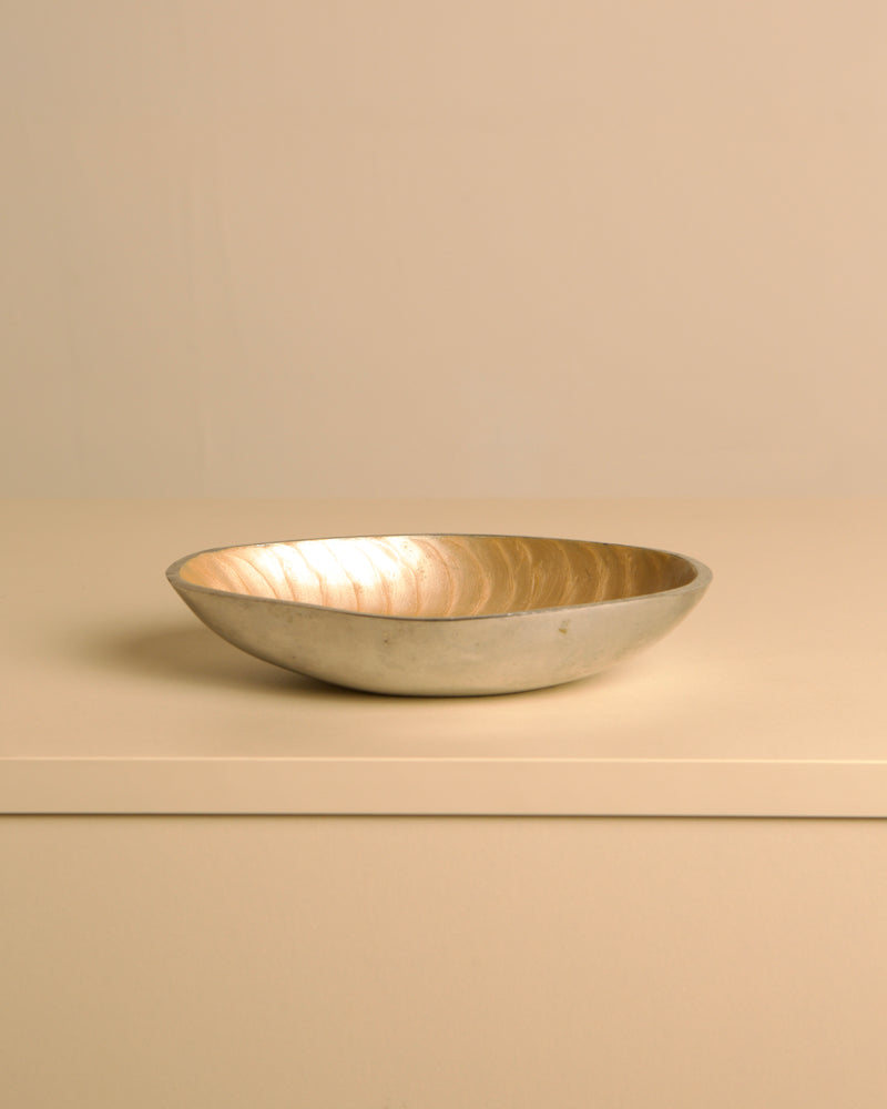 "Galassia" pocket tray, cream aluminum by Brandani Italy 1980's — detail view