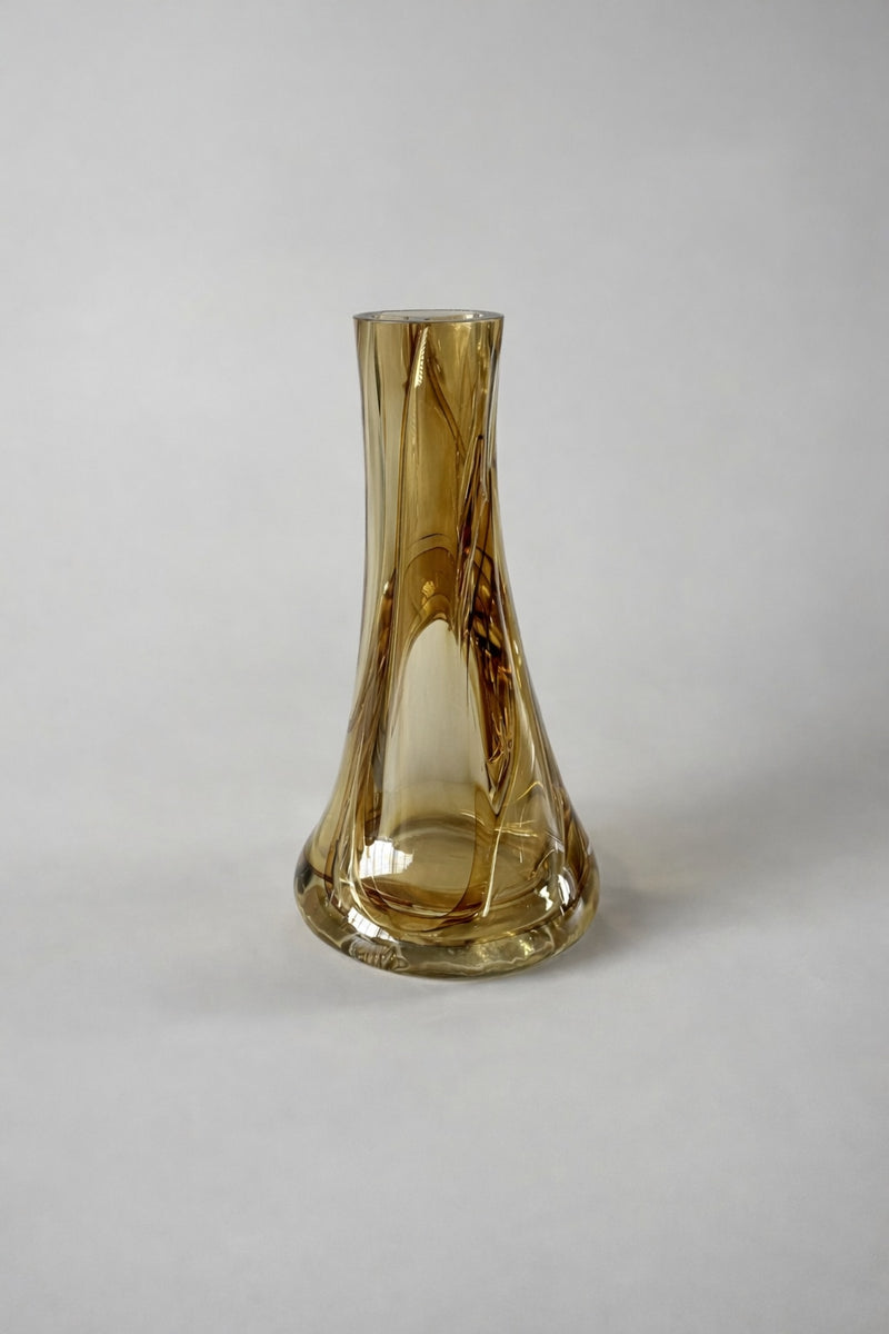 Elara Vase X by HOMA | The Oblist