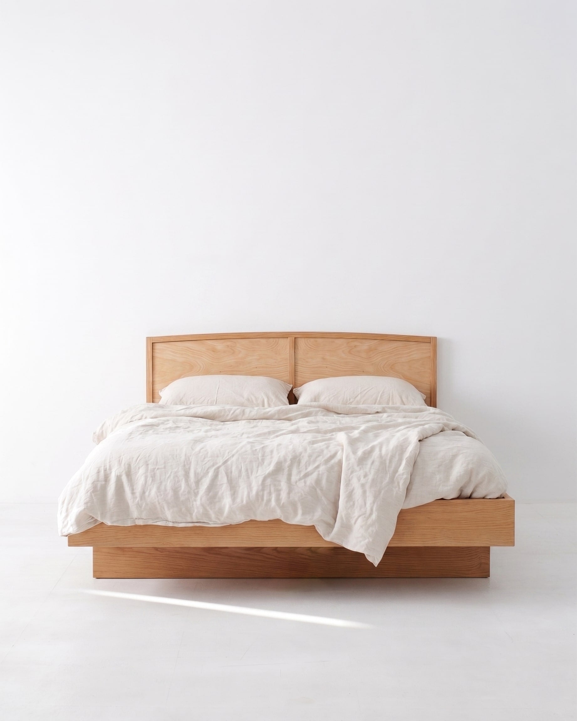 Standard Bed — detail view