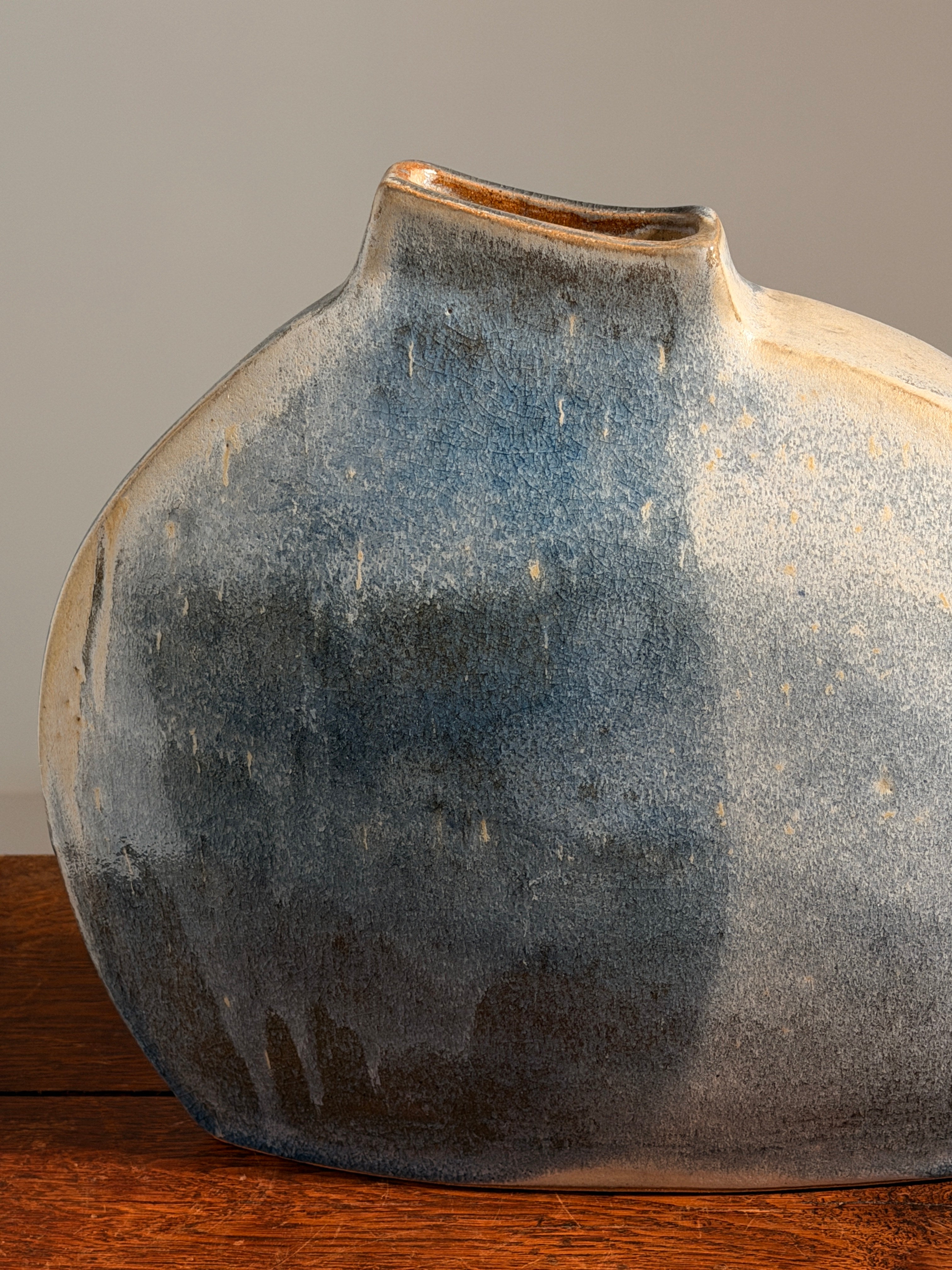 Lenticular sculptural vase by Jean-Claude Séris, circa 1960 — lifestyle setting