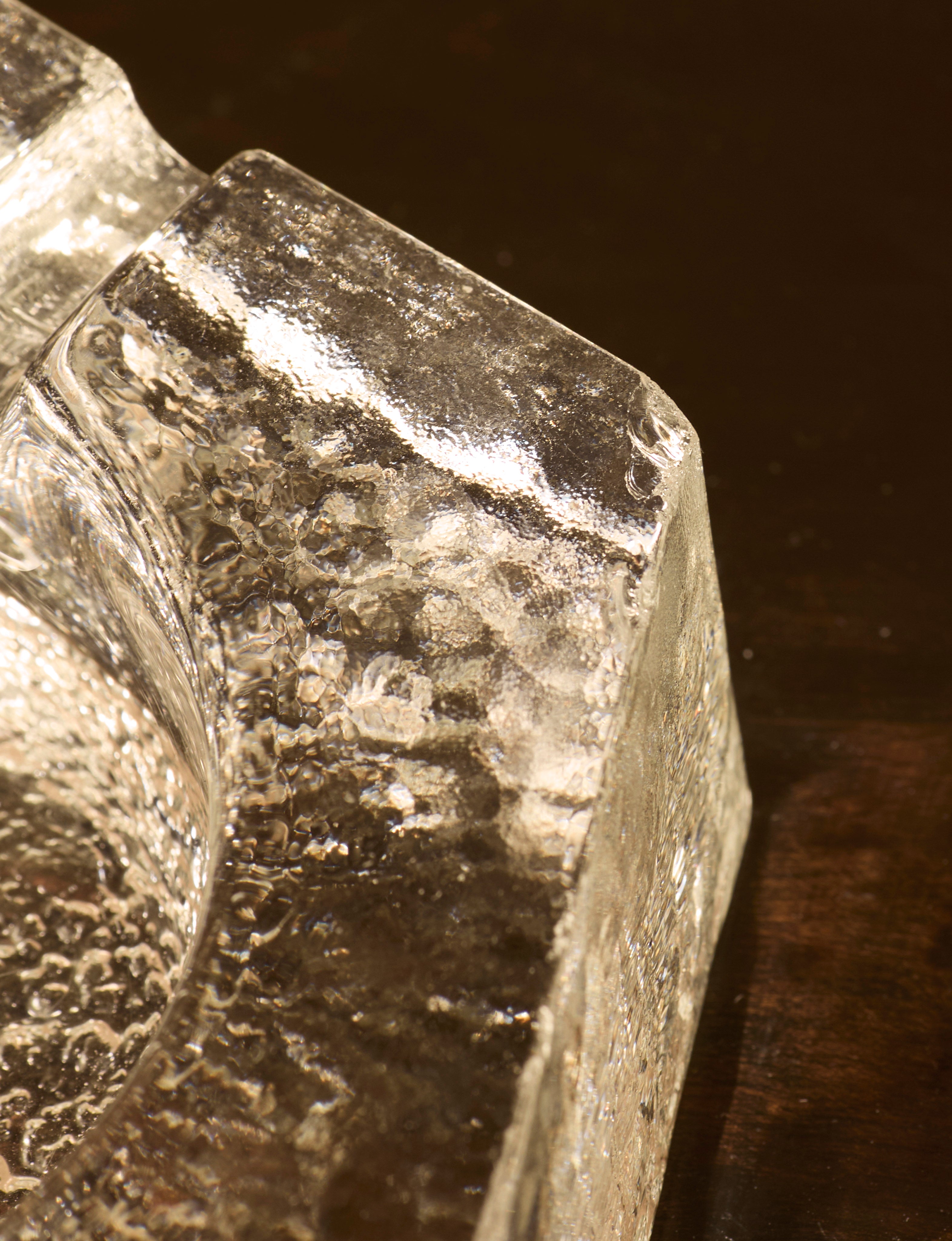 Vintage Scandinavian Ashtray in Glass and Clear Glass — close-up of textured glass edge