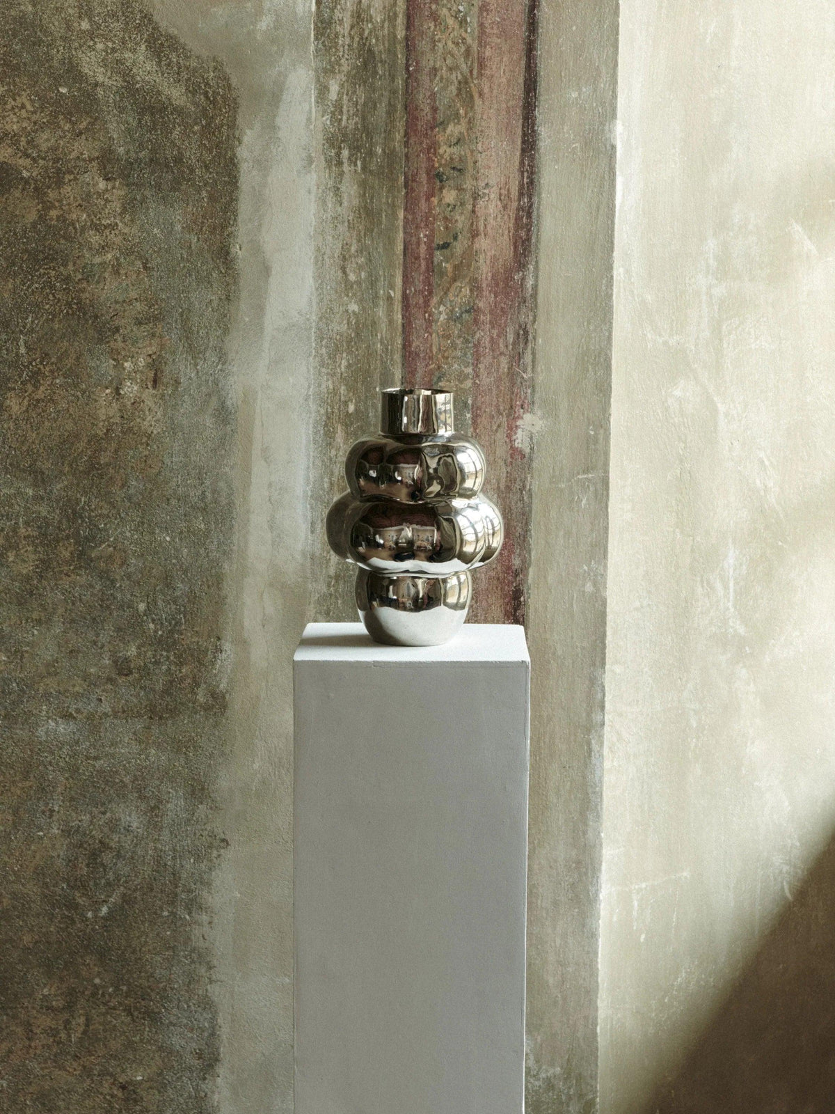 THE ROE STUDIO BALLOON OBJECT VASE 000 by Louise Roe | The Oblist