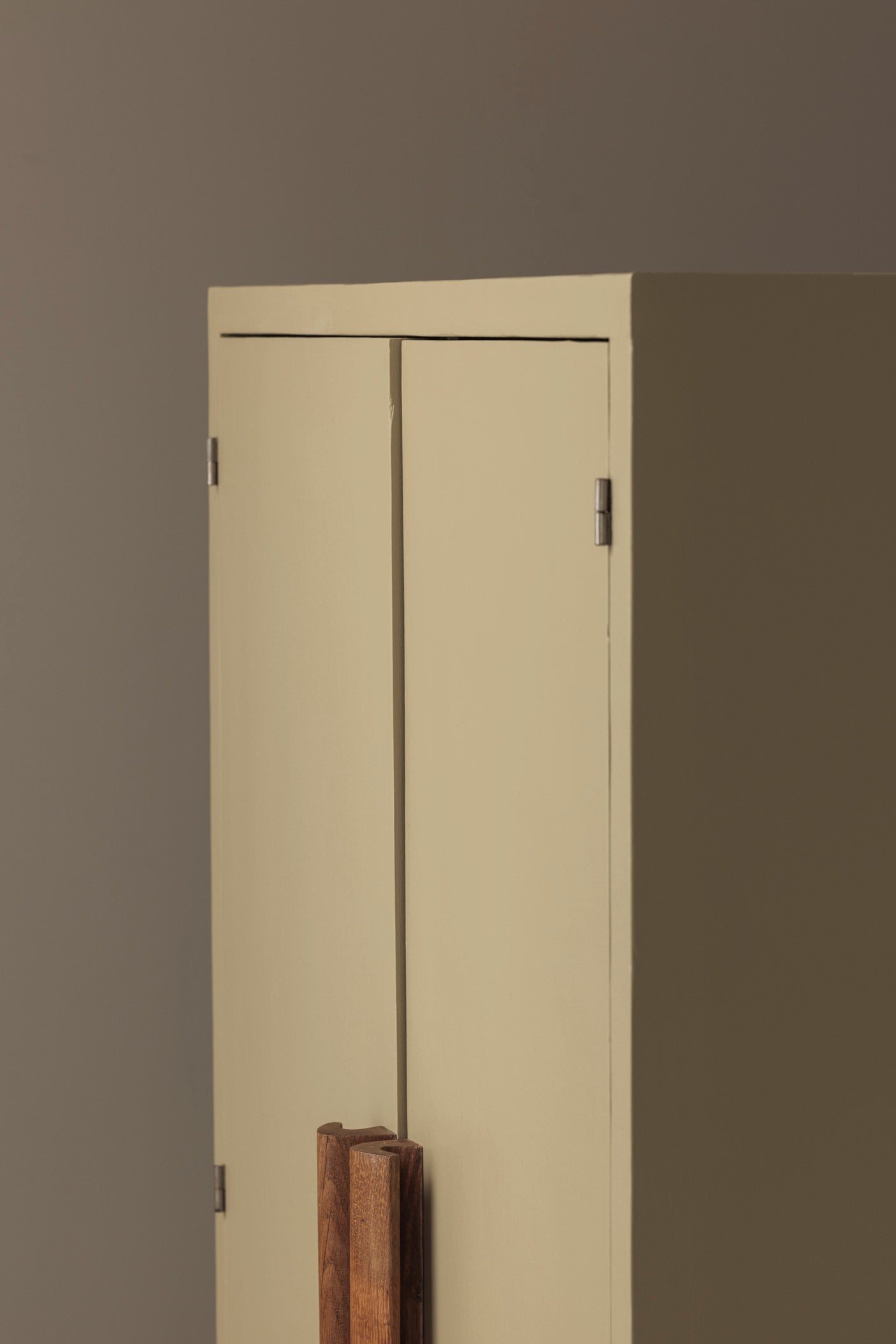 Rare wardrobe by Le Corbusier for Unité d’Habitation in Marseille, France 1940s — view 9