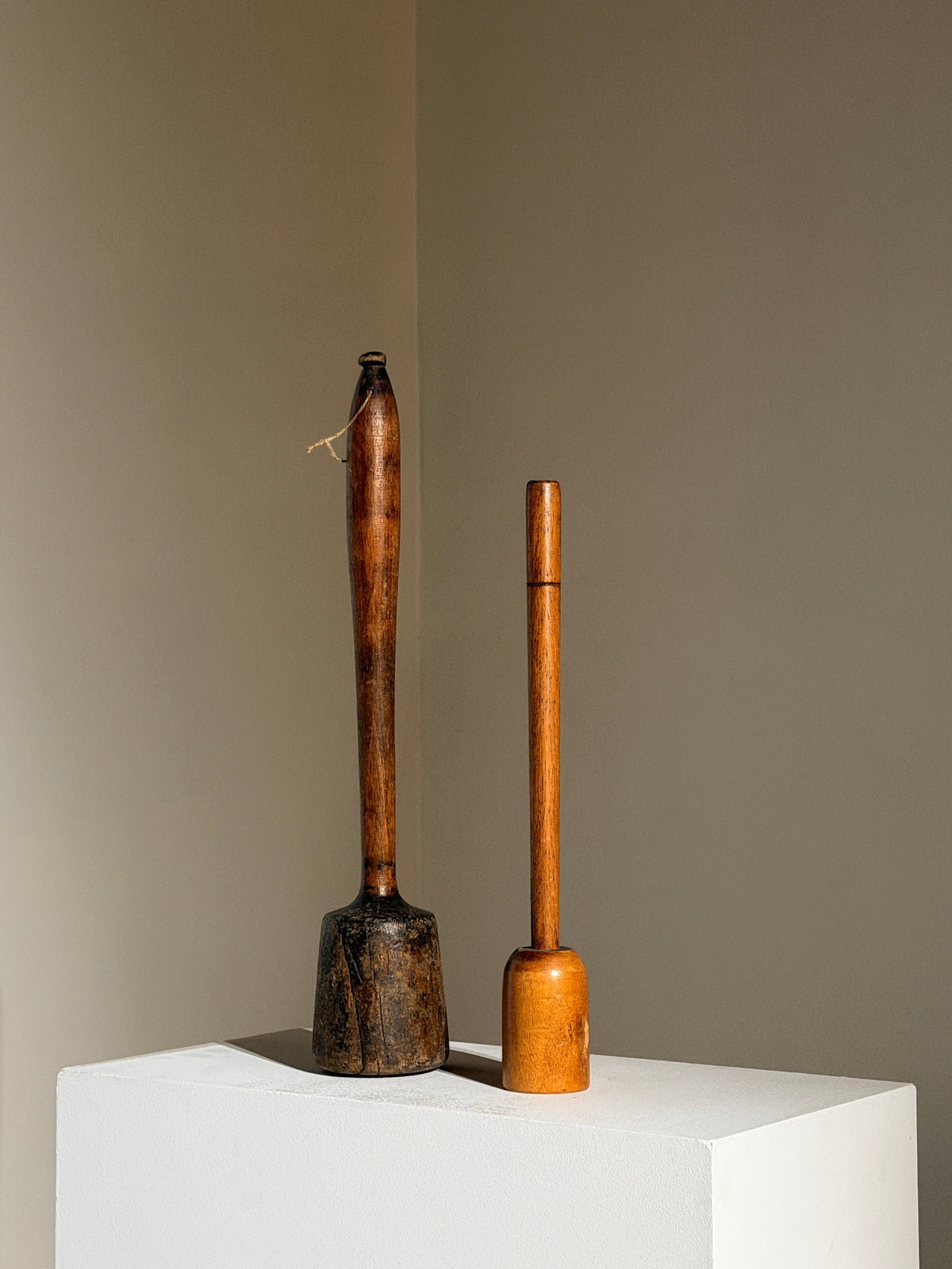 Set of two solid wood sculptures, French folk art, 19th century. — side angle