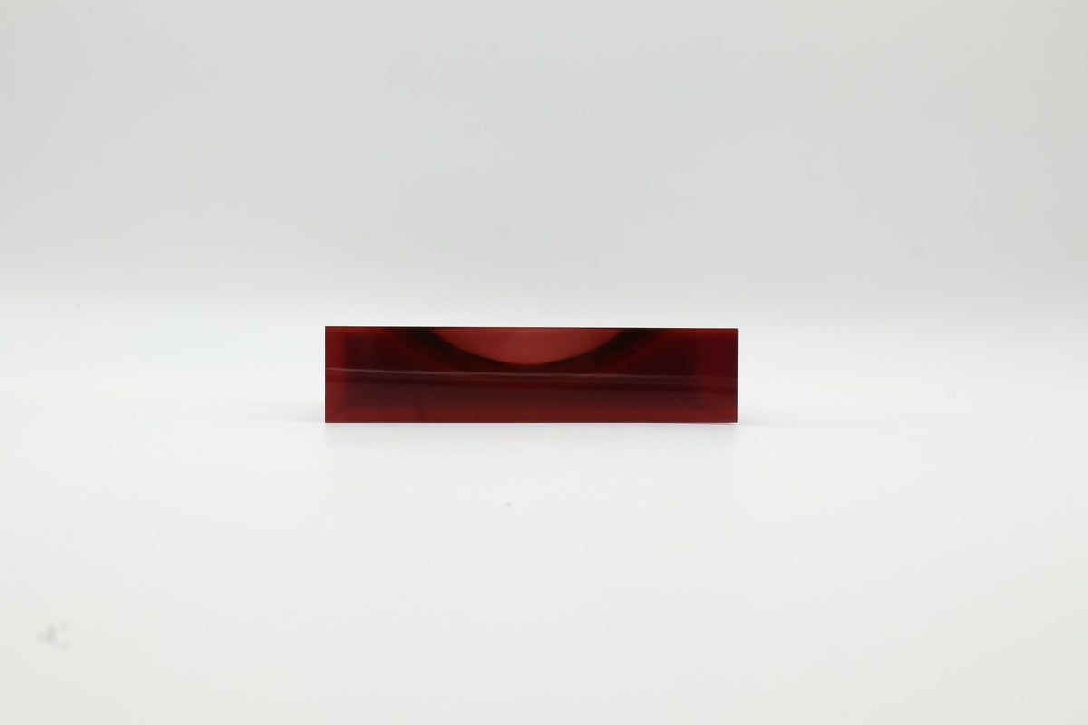 Italian Minimalist Resin Vide Poche – Italy, 1960s — close-up