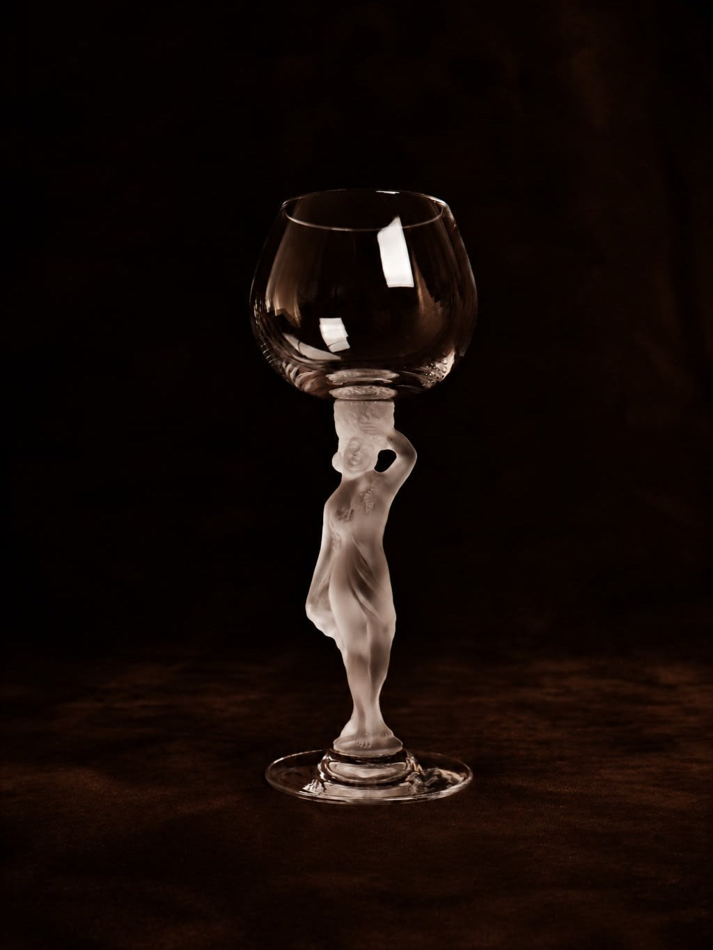 Set of 6 Crystal Port Wine Glasses with Frosted Female Stems by Cristallerie de Bayel — detail view