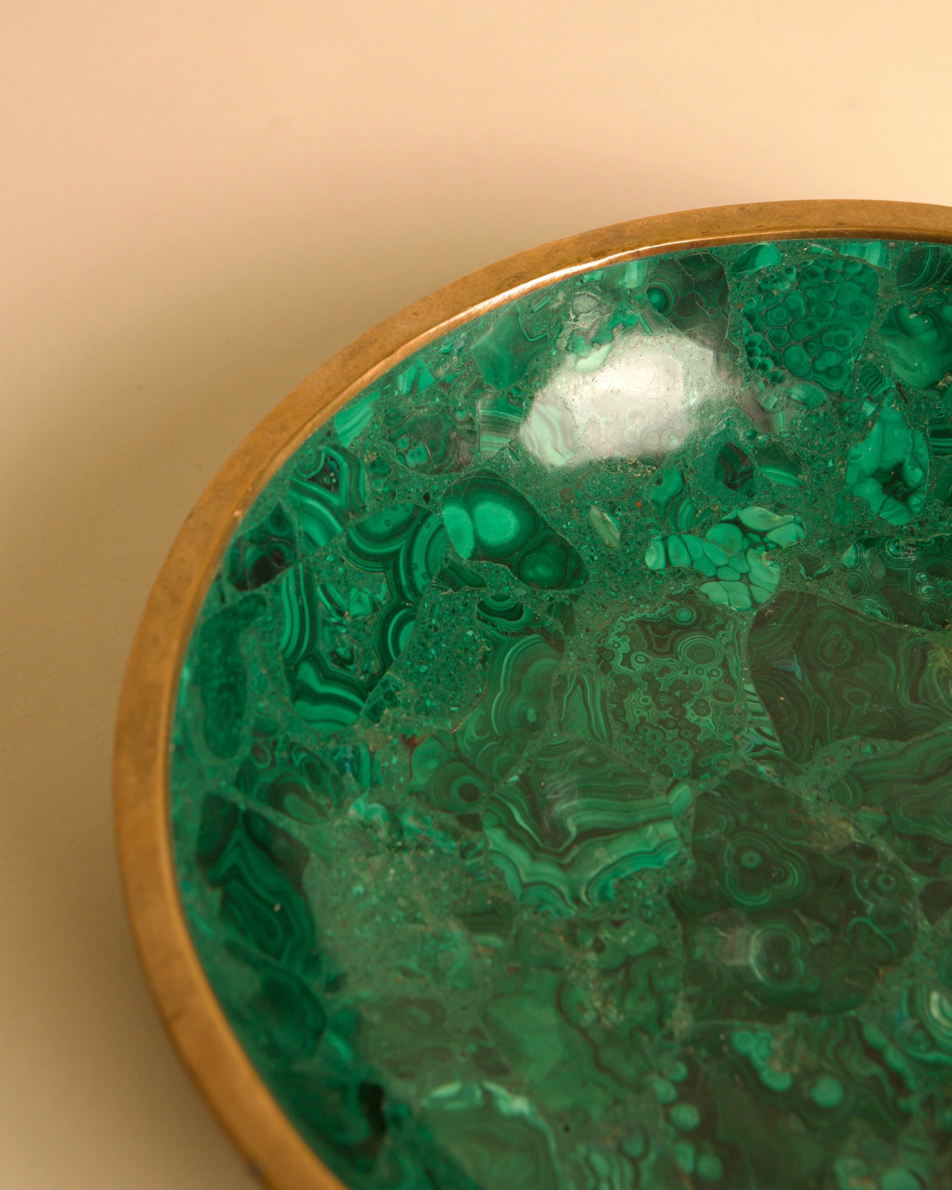 Large Italian malachite and brass bowl, 1960s — close-up