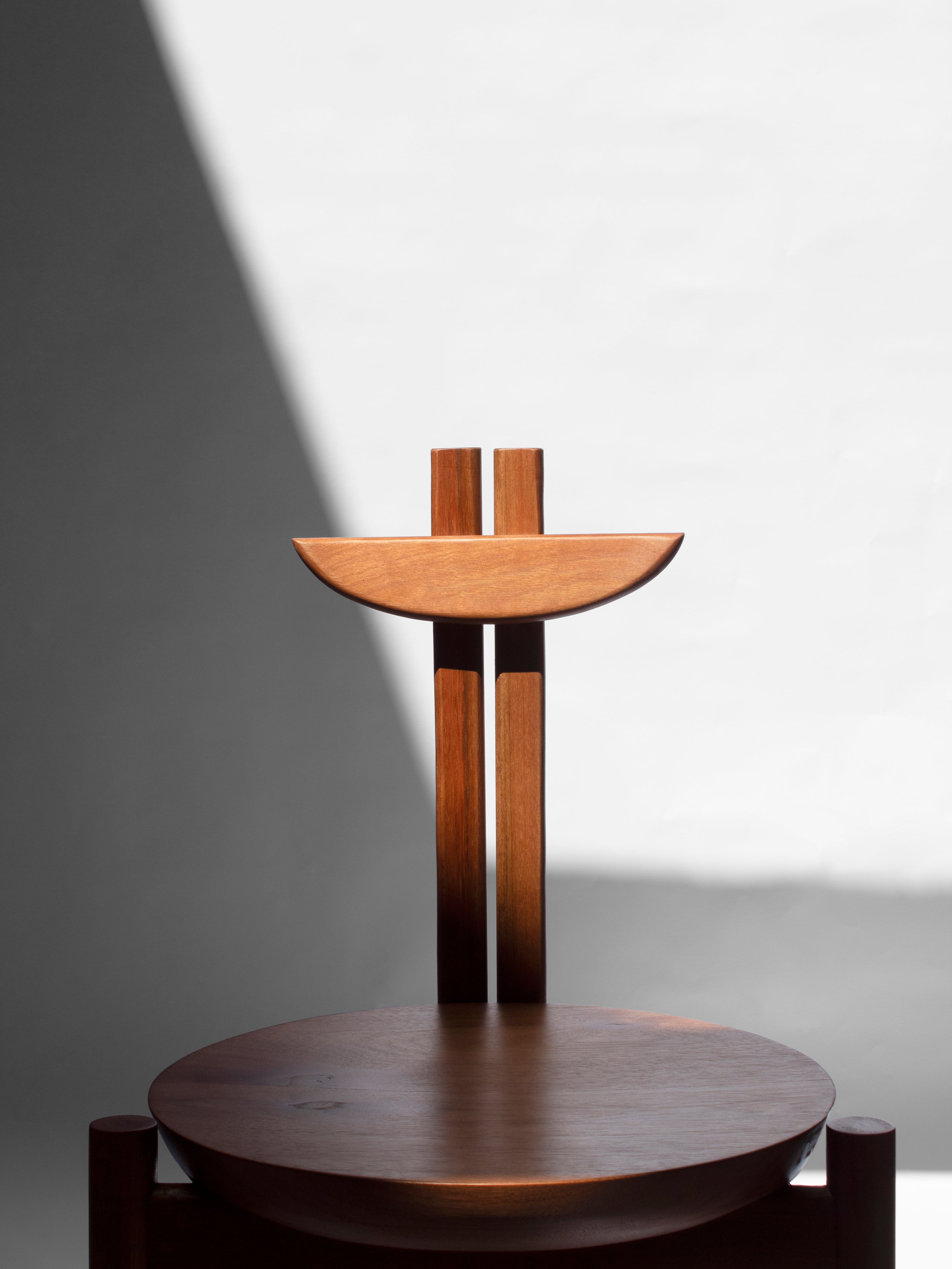 Chaise "Estaca" Fabriquée à la Main en Bois Massif