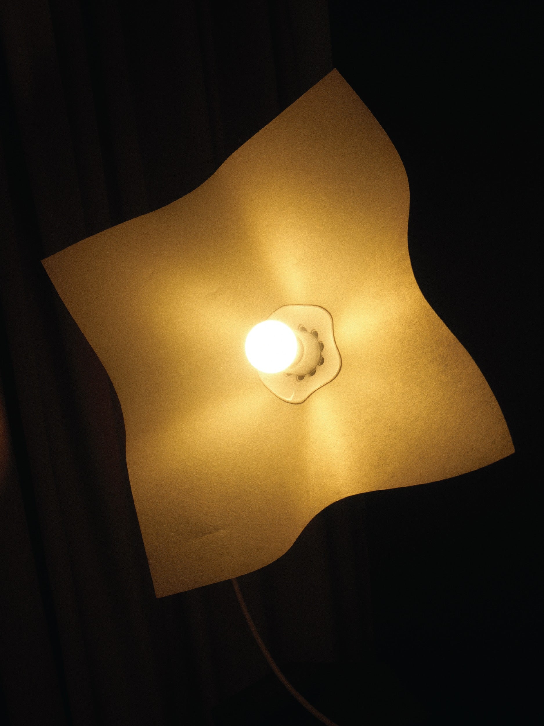 Vintage Artemide 'Area Curvea' Table Lamp by Mario Bellini — side angle