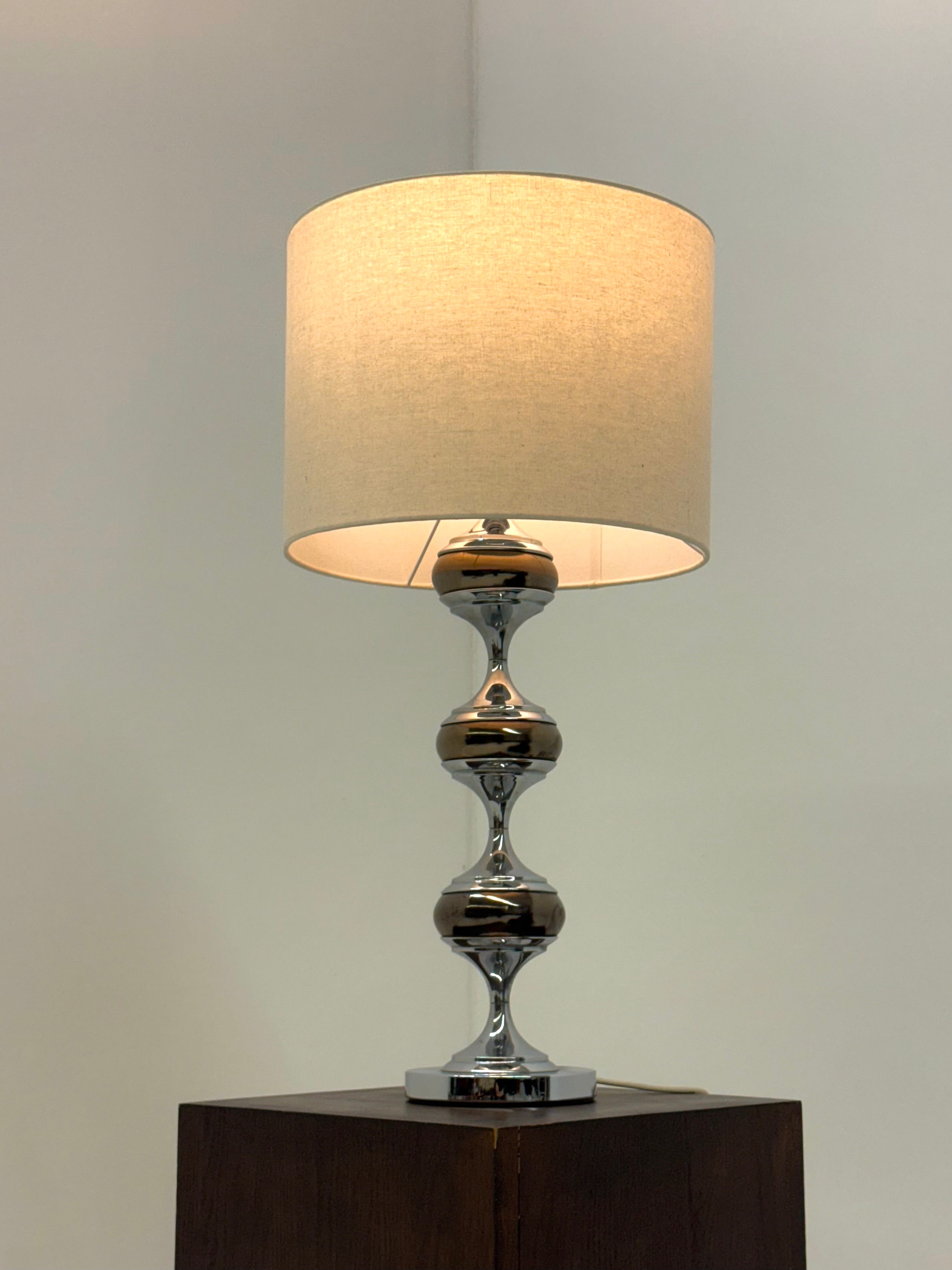 Space Age table lamp with chrome sculptural base — close-up