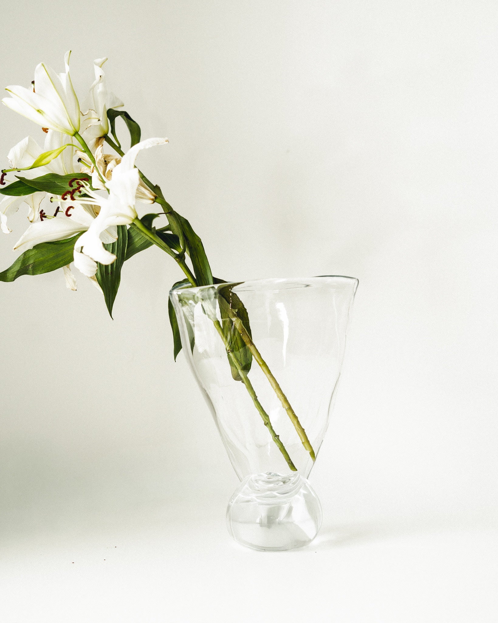 Wide Eden Vase — detail view