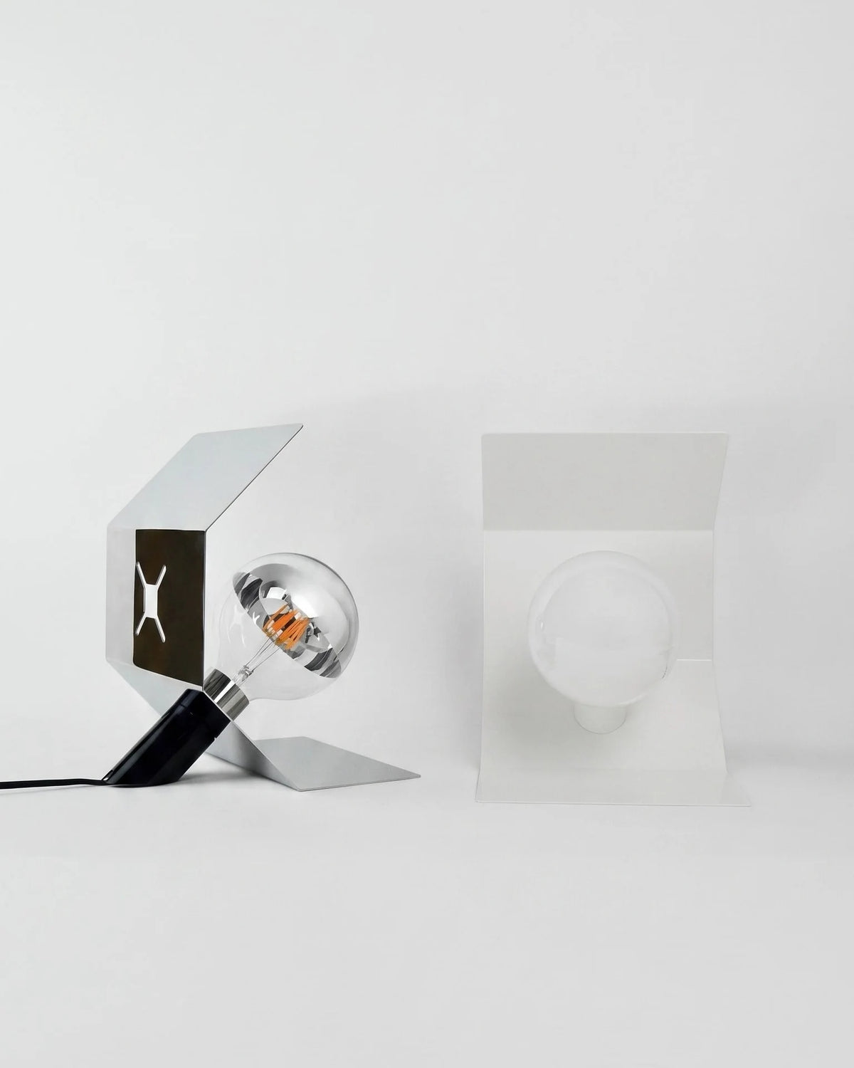 Pliée Table & Wall Lamp by Ben Swildens by Source Edition | The Oblist