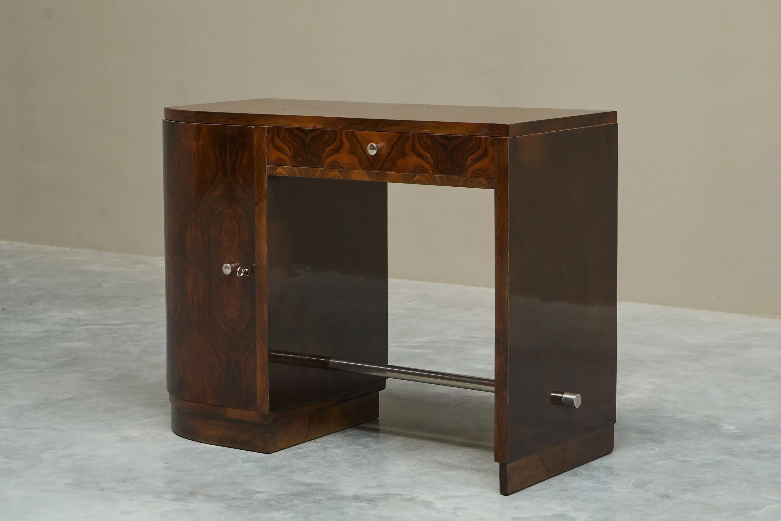 Art Deco Desk in Bookmatched Walnut Veneer 1930s — view 10