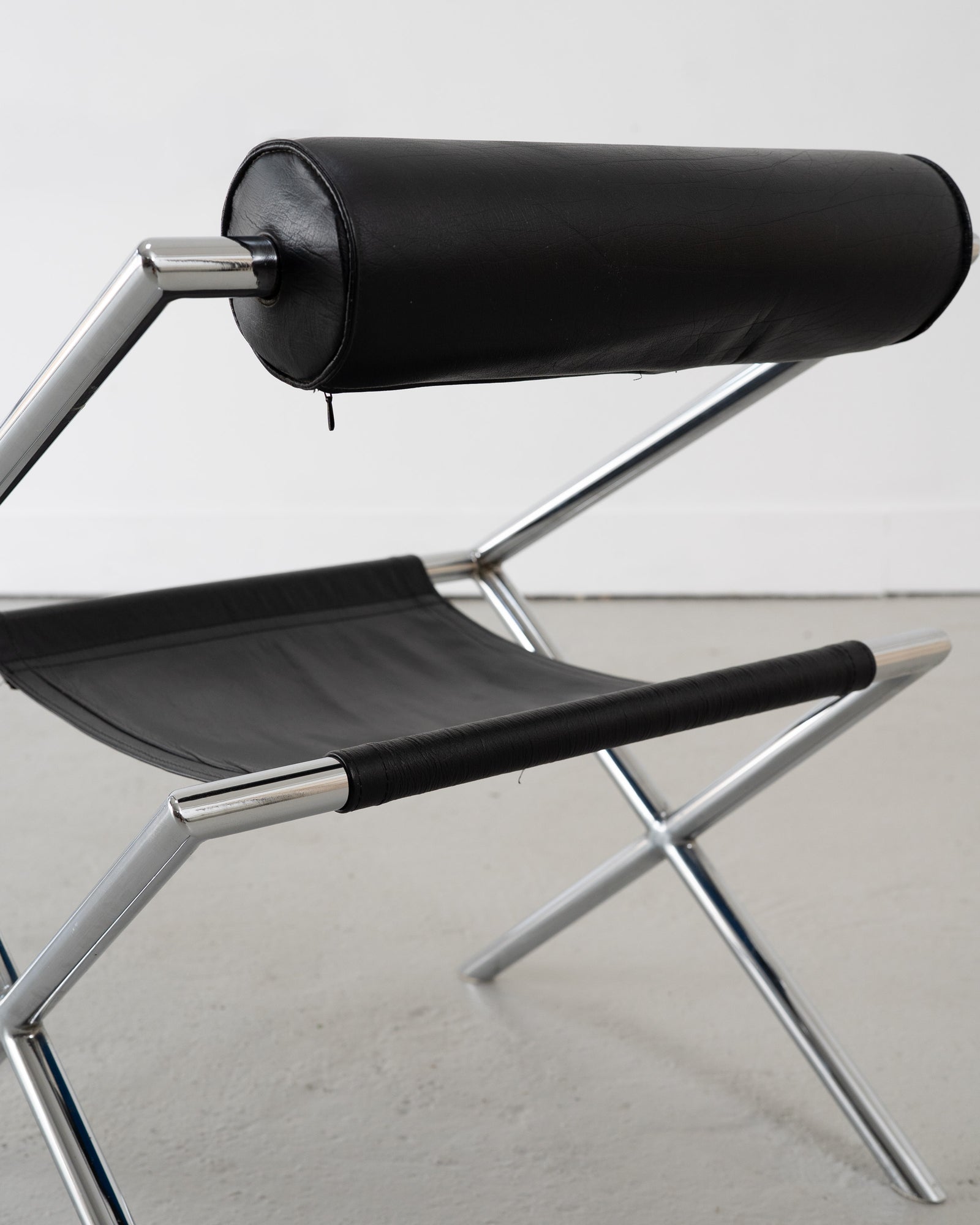 Postmodern Tubular Leather Sling Chair — alternate view