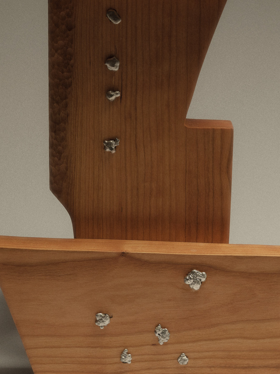 Carry-on stool/side table — close-up