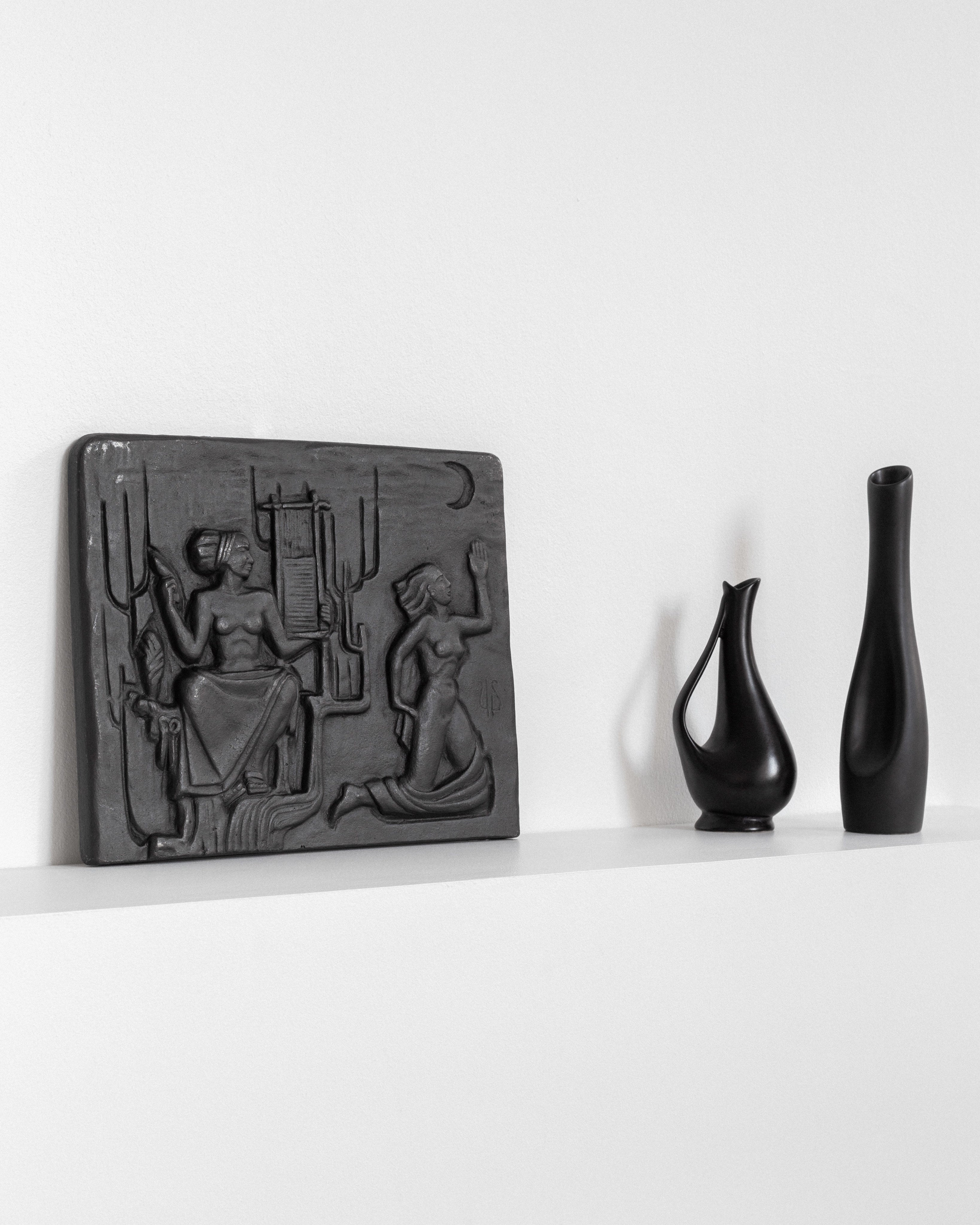 Bas-relief en fonte par Ulla Fogelklou-Skogh