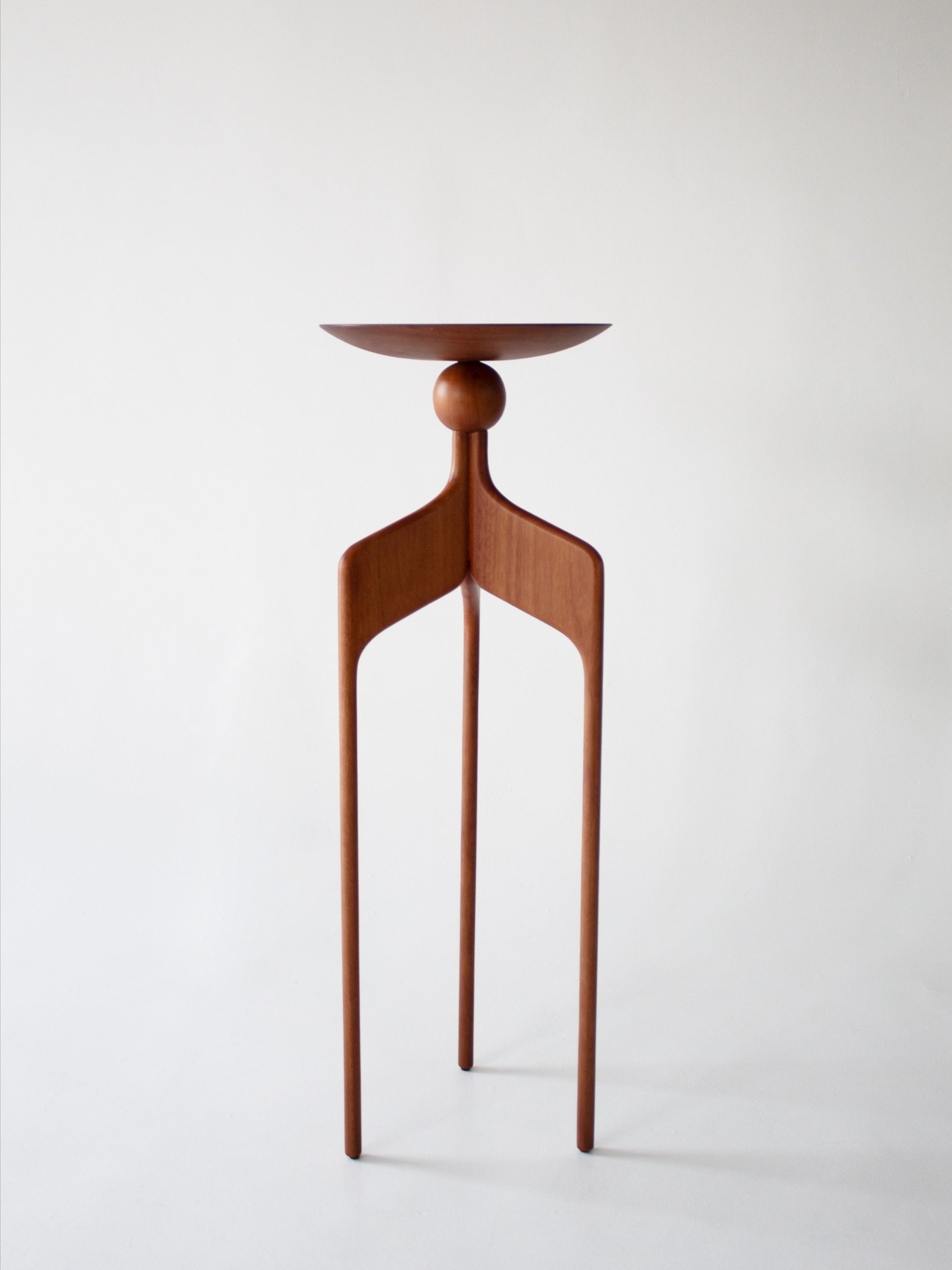 Sentinela' Pedestal by Luciano Costa Estúdio | The Oblist