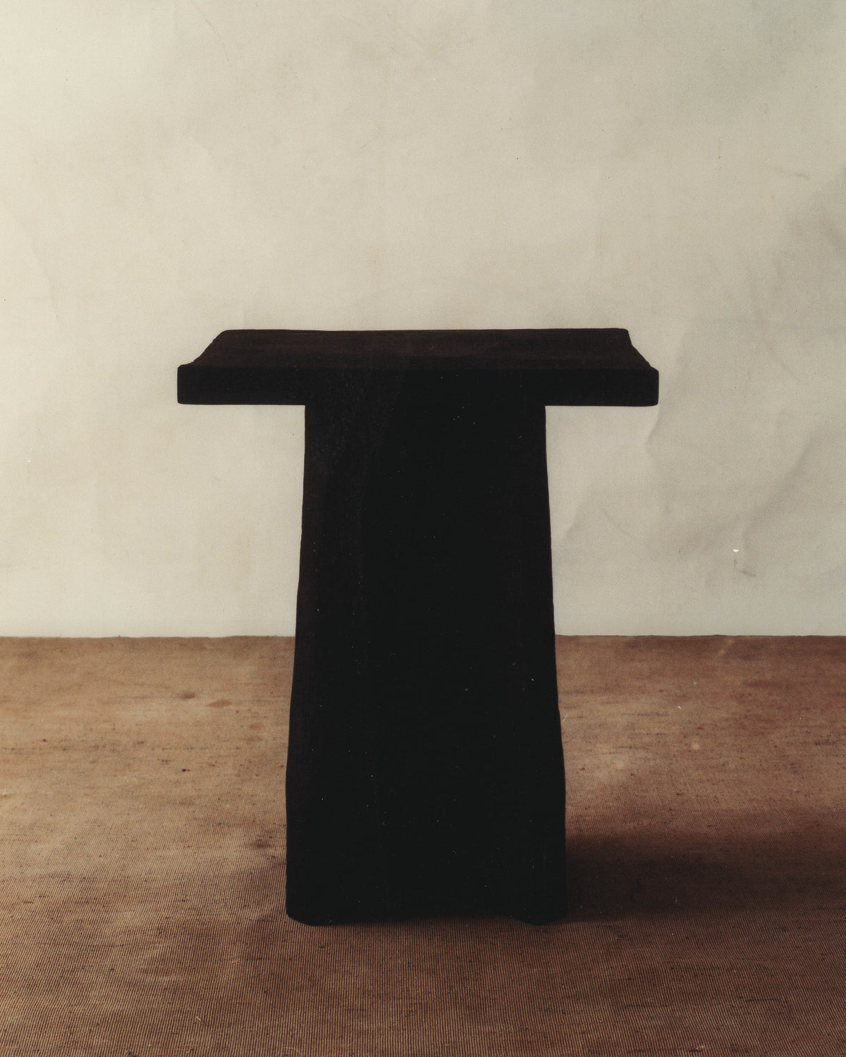 N V Small Table — detail view