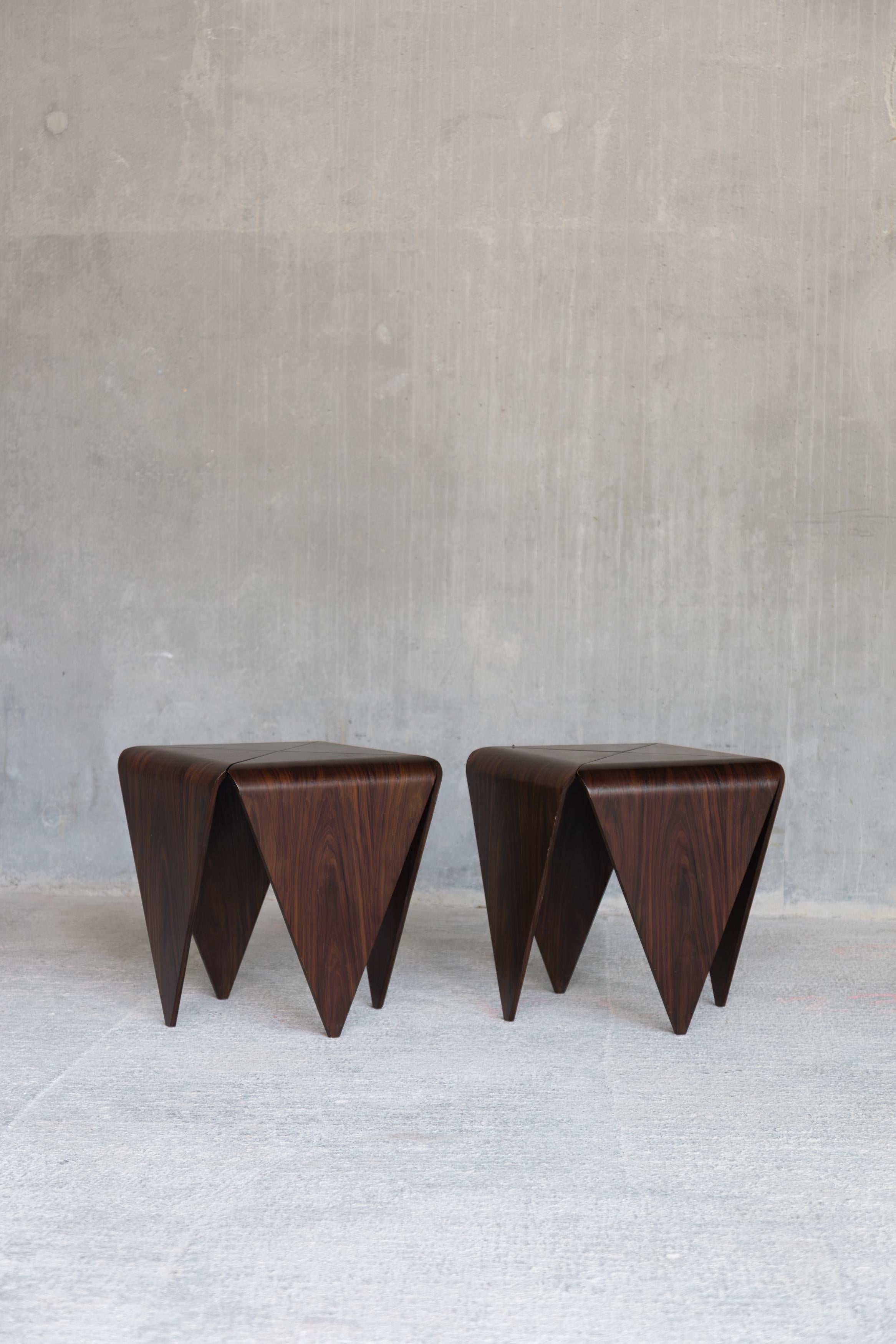 Side Table Petala by Jorge Zalszupin — side angle