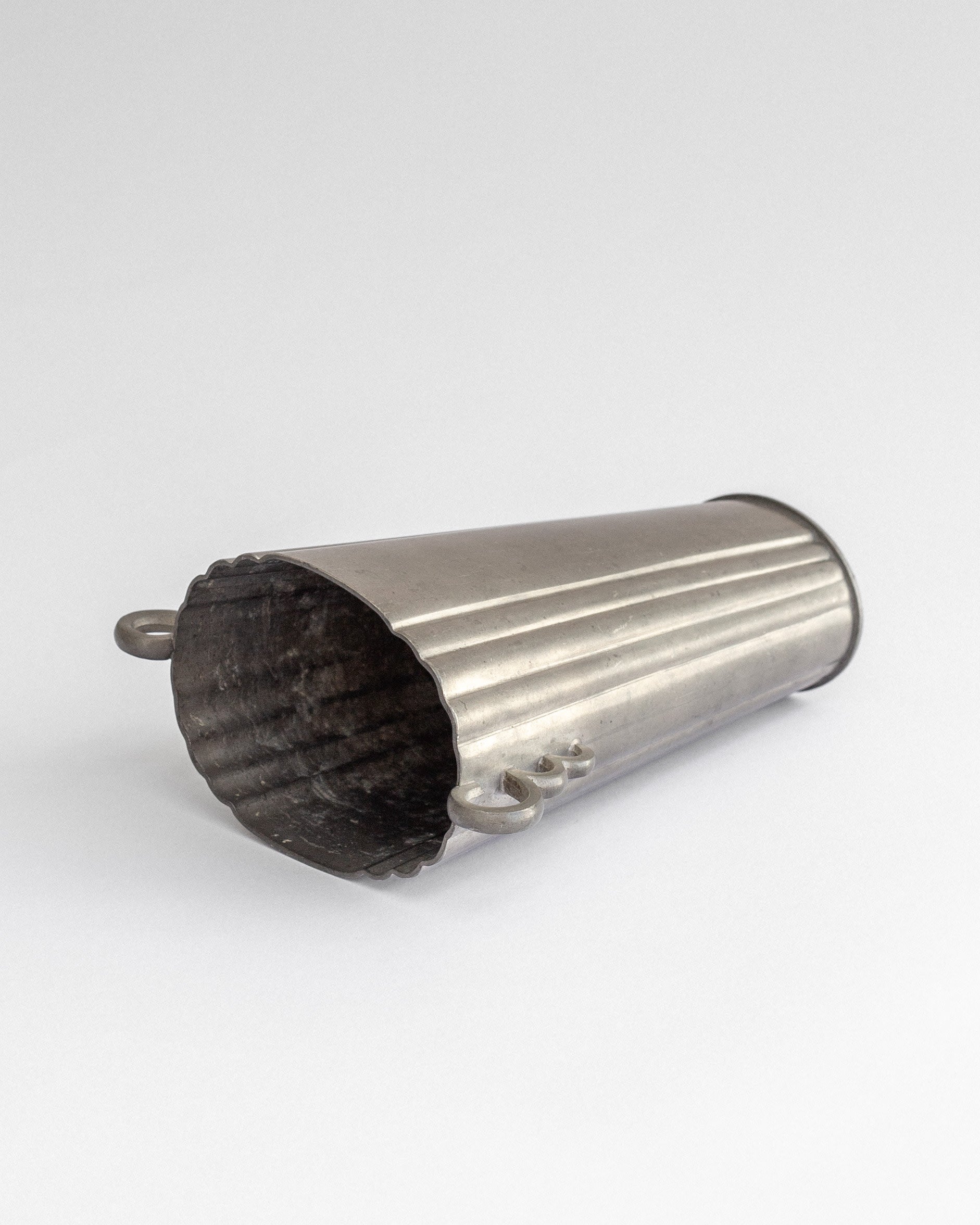 Modernist Pewter Vase by Sylvia Stave, 1935, Sweden — close-up